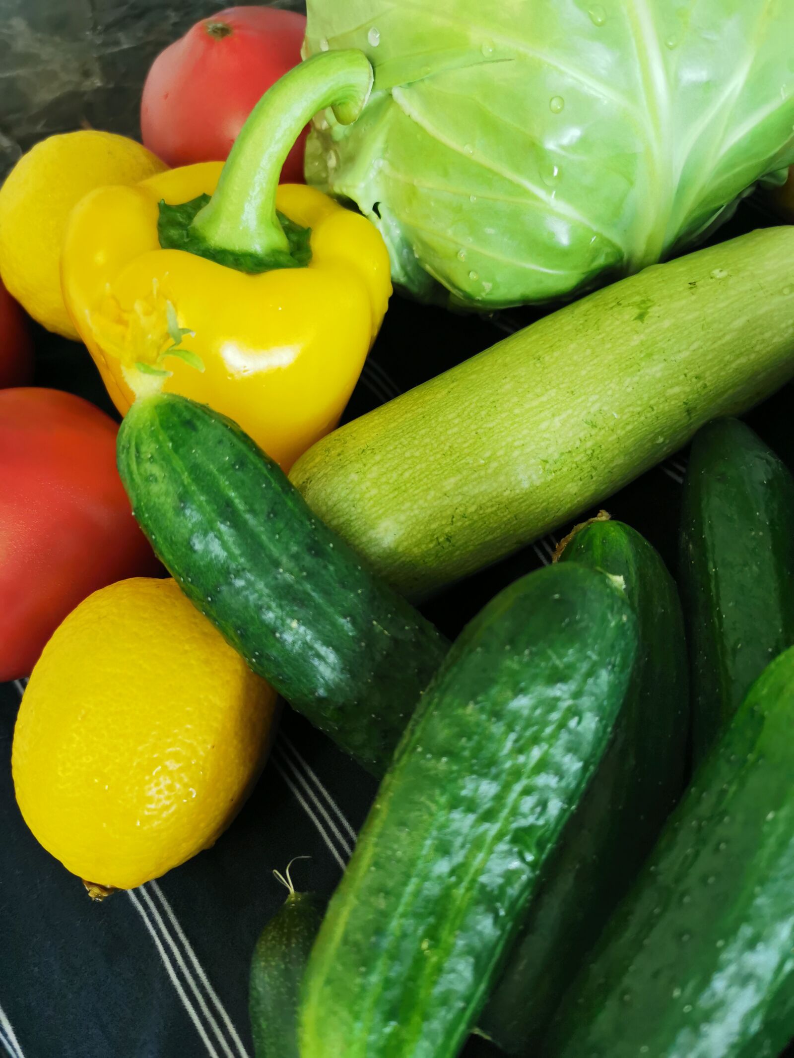 HUAWEI P30 Pro sample photo. Vegetables, cucumbers, tomatoes photography