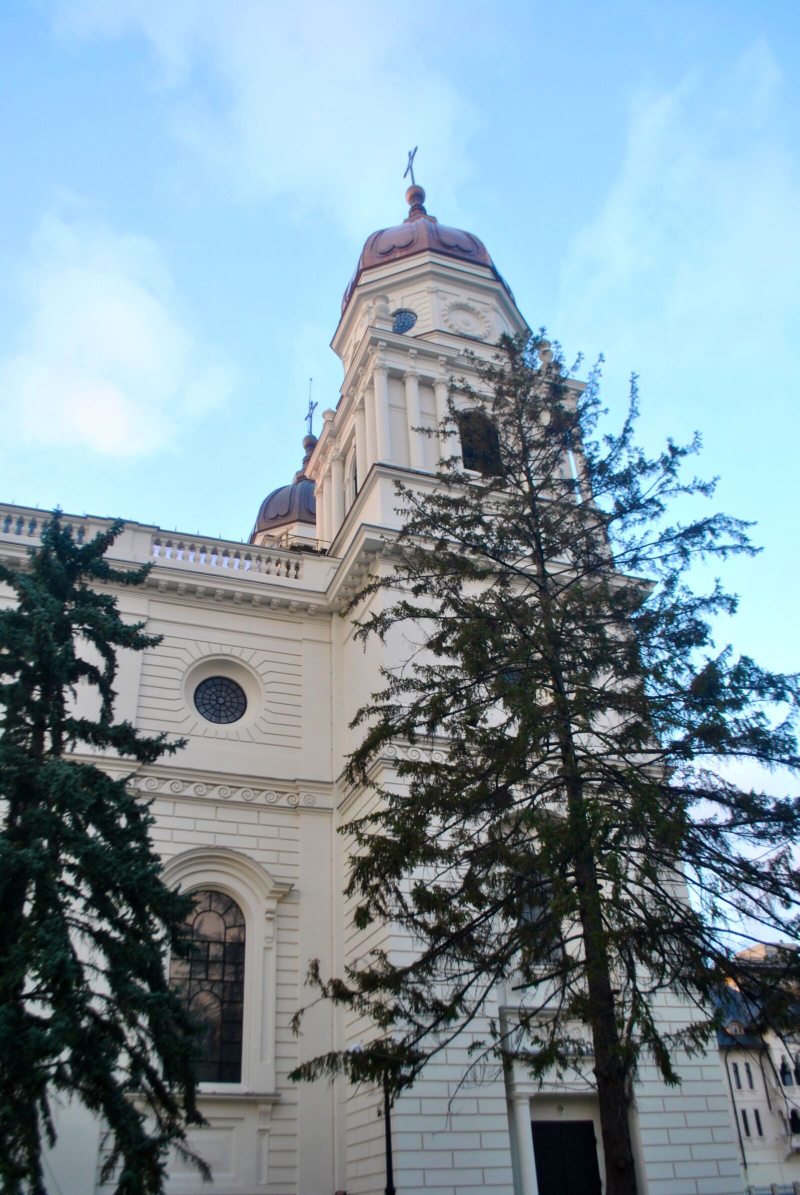 Nikon D3000 sample photo. Church, iasi, architecture photography