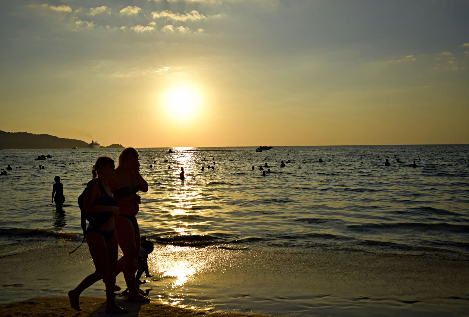 Nikon D3300 sample photo. Sunset, beach, phuket photography