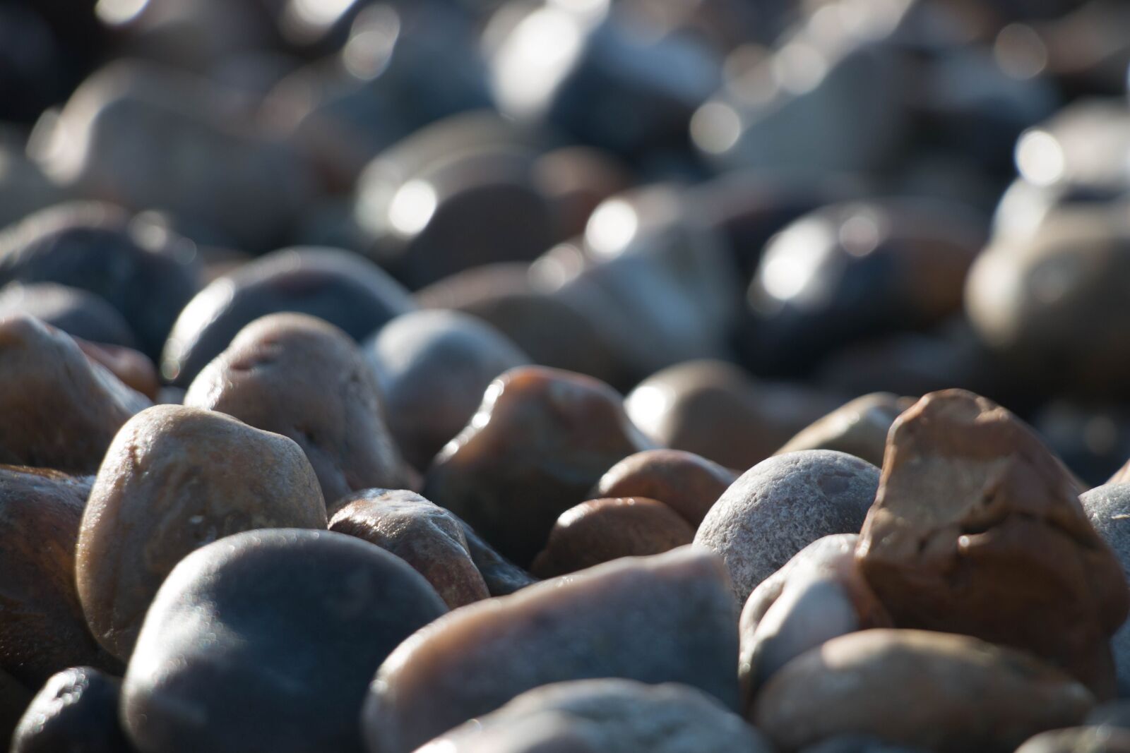 Canon EOS 70D sample photo. Rock, pebble, beach photography