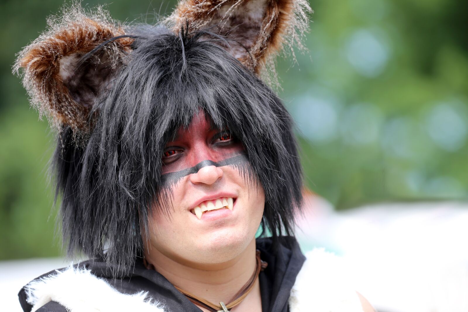 Canon EOS 6D + Canon EF 100-400mm F4.5-5.6L IS II USM sample photo. Cosplay, wolf, wolf man photography