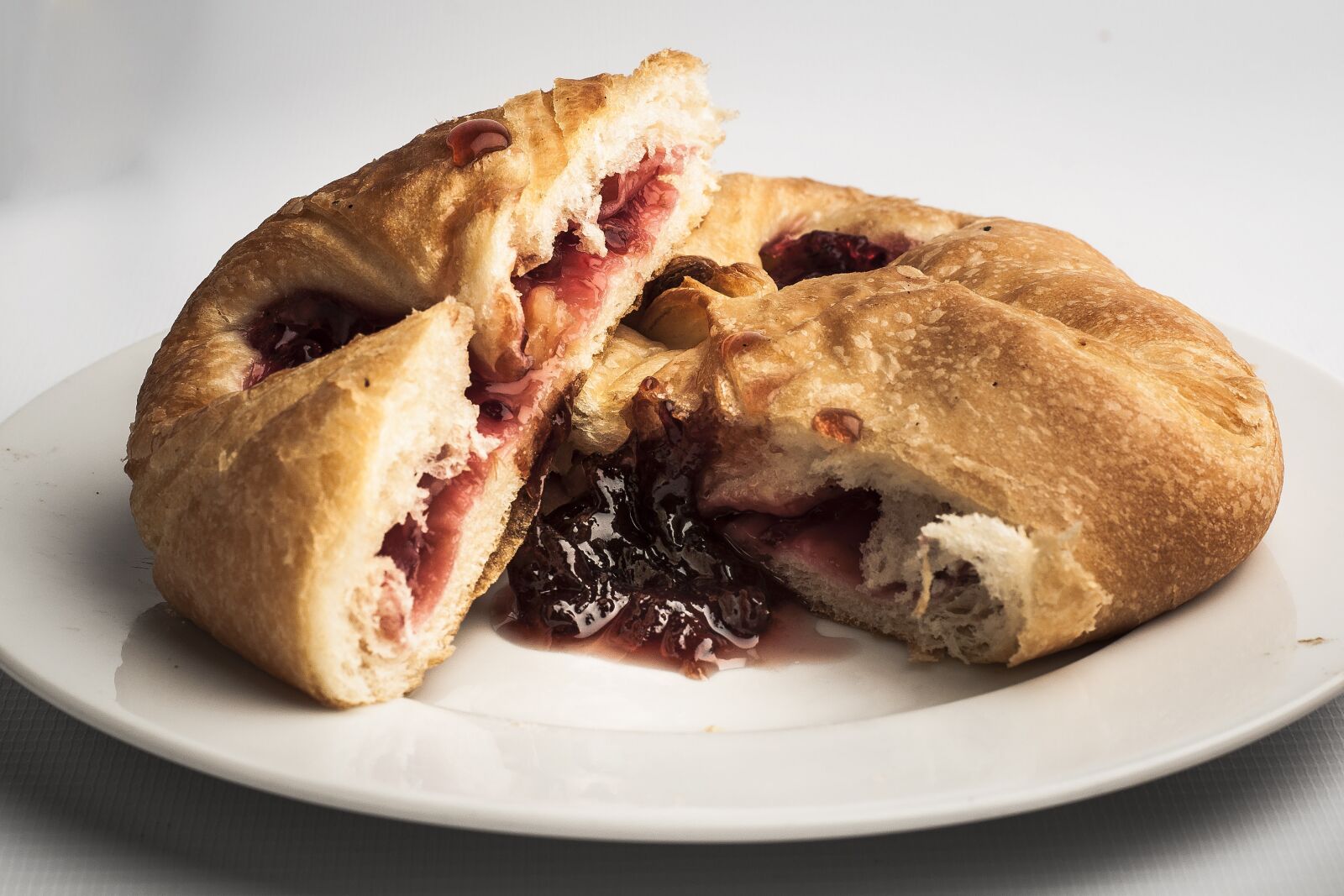 Nikon D90 sample photo. Pie, cake, slimak photography