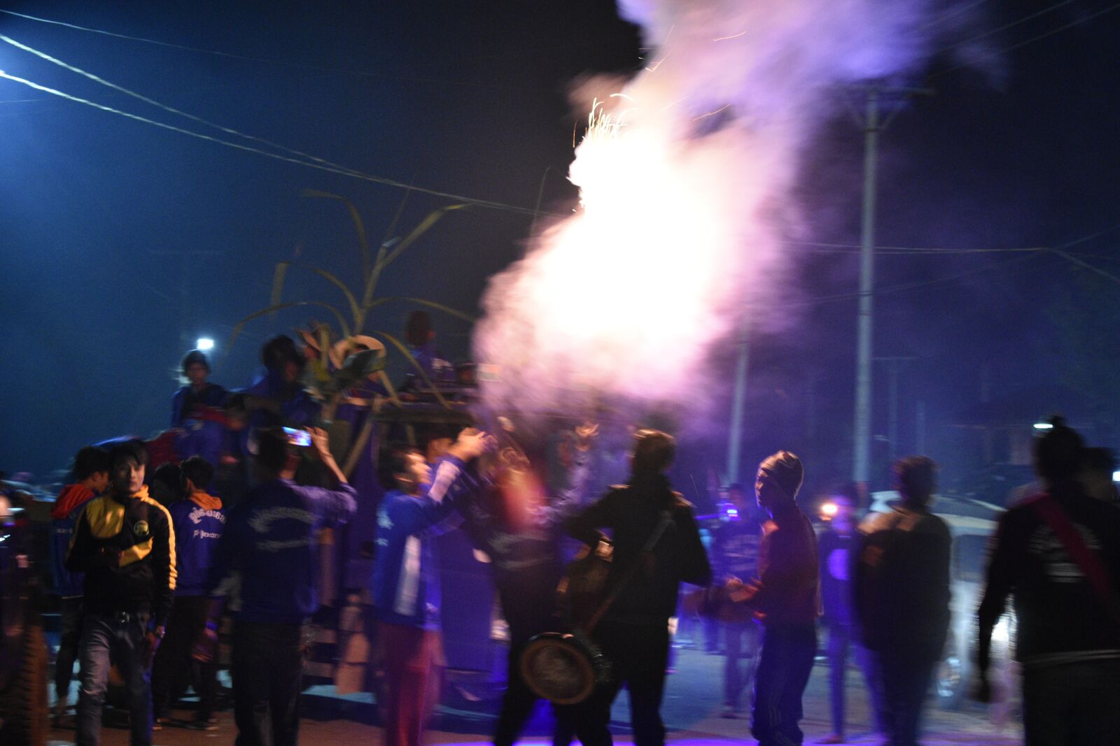 Nikon D3400 sample photo. Fire, ballon, festival photography