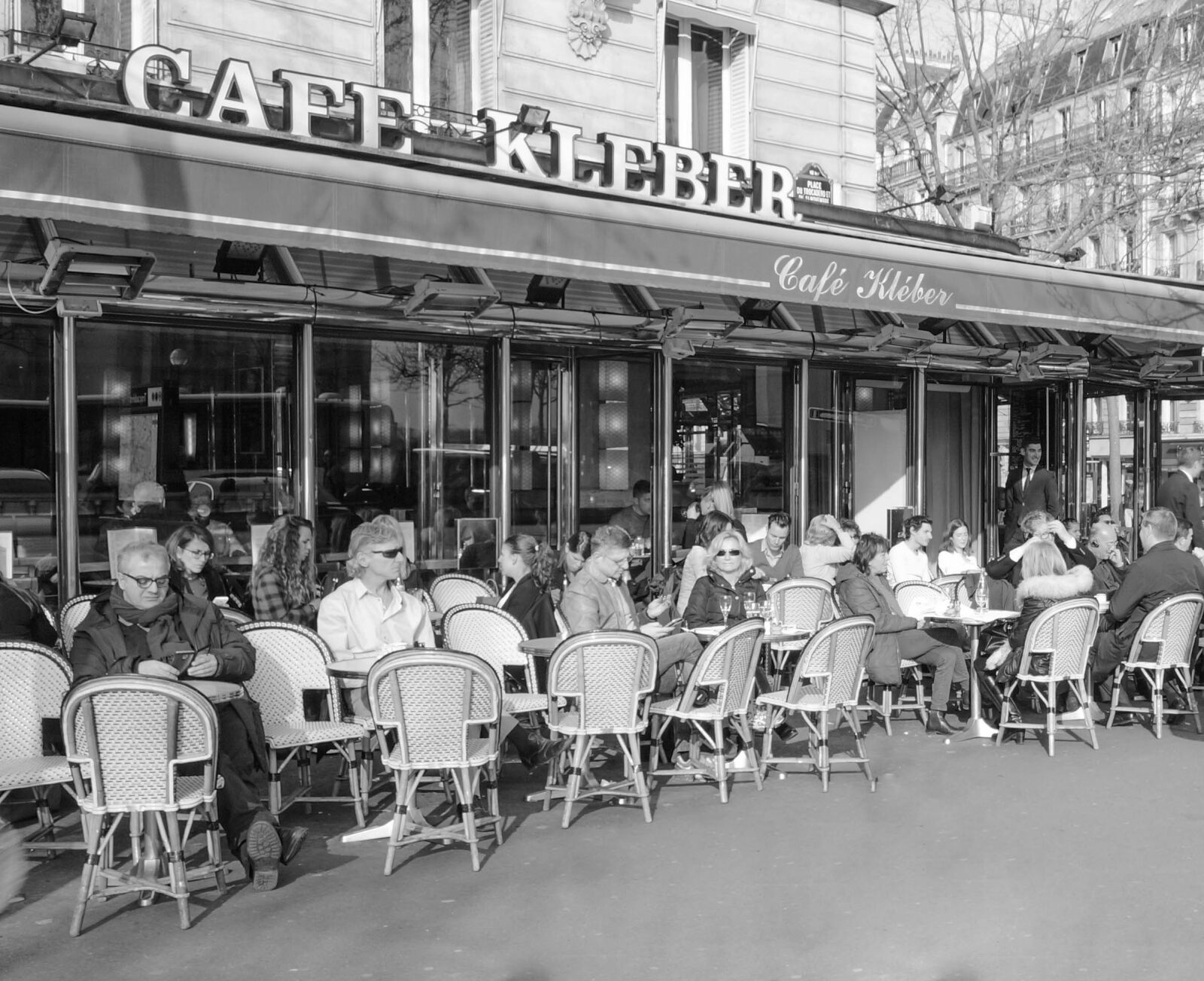 Sony Alpha a3000 sample photo. Paris, cafe kleber, tourism photography