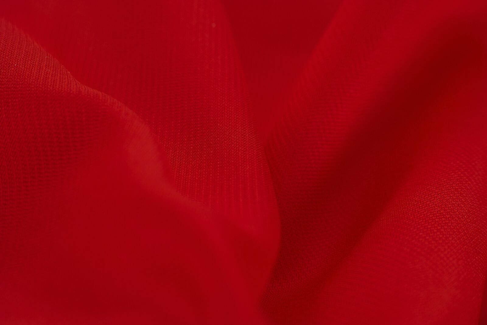 Sigma dp3 Quattro sample photo. Red, satin, silk photography