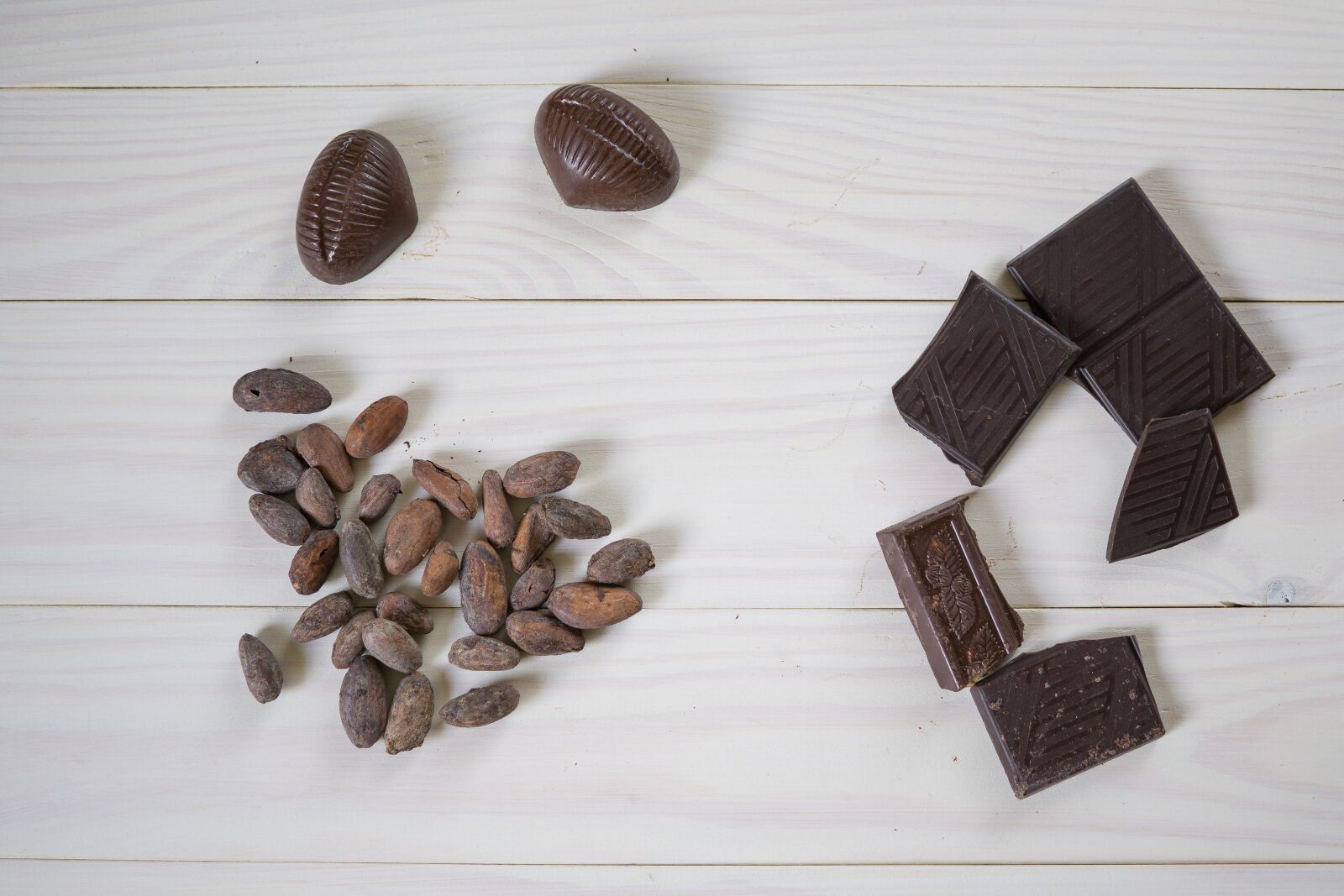 Sony a6000 + Sigma 30mm F2.8 EX DN sample photo. Chocolate, cocoa beans, cocoa photography