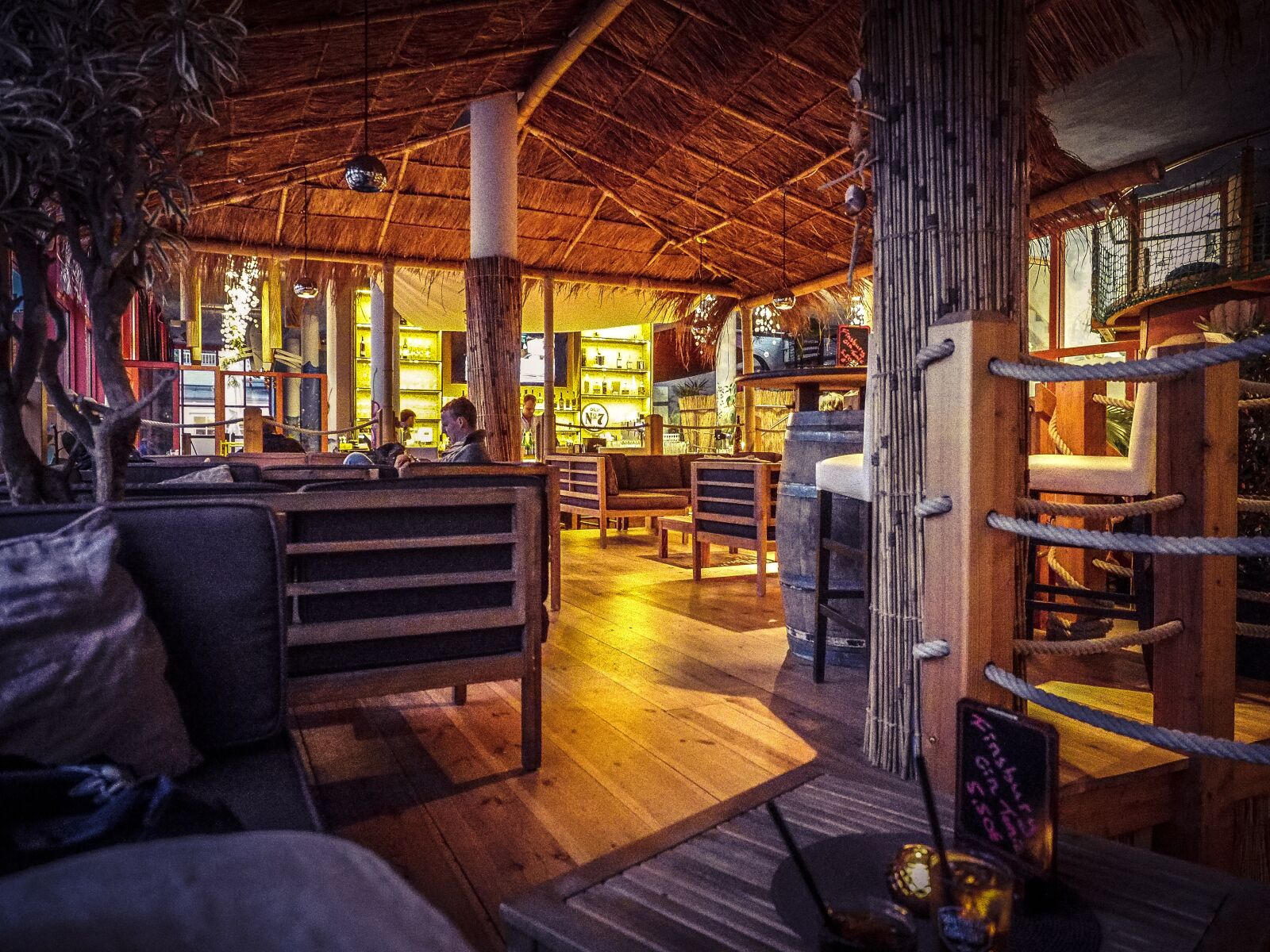 Olympus OM-D E-M1 + Olympus M.Zuiko Digital ED 12-40mm F2.8 Pro sample photo. Bar, caribbean, maritime photography