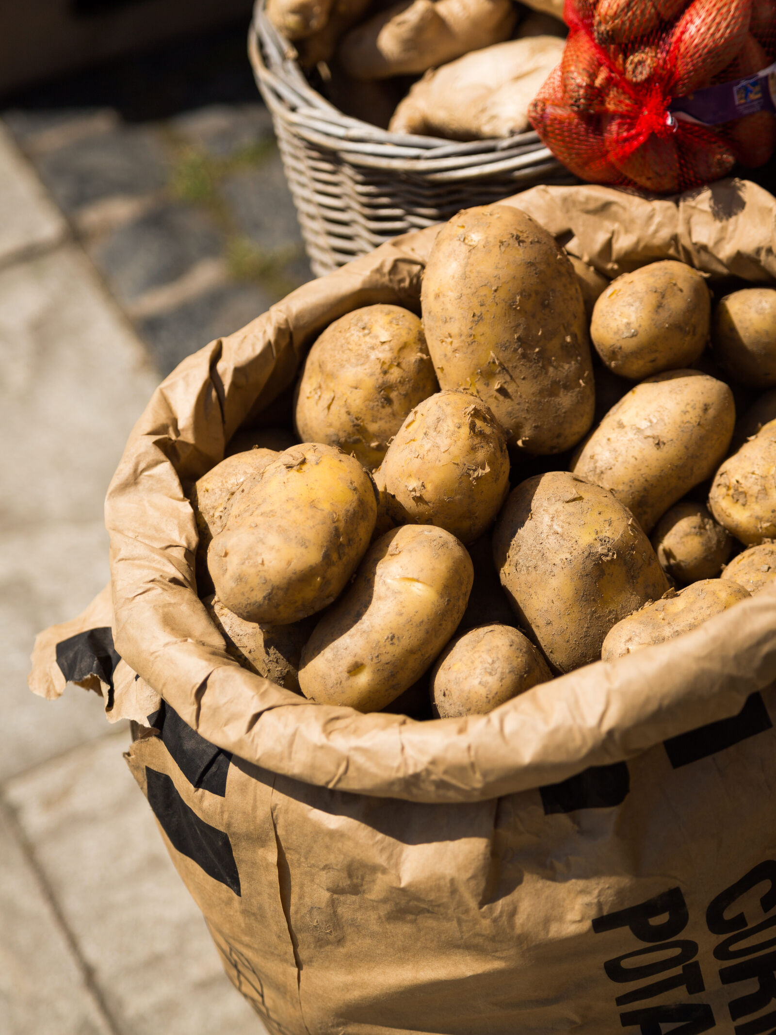 Canon EF 24-105mm F4L IS USM sample photo. Food, greengrocer, potatoes, sack photography