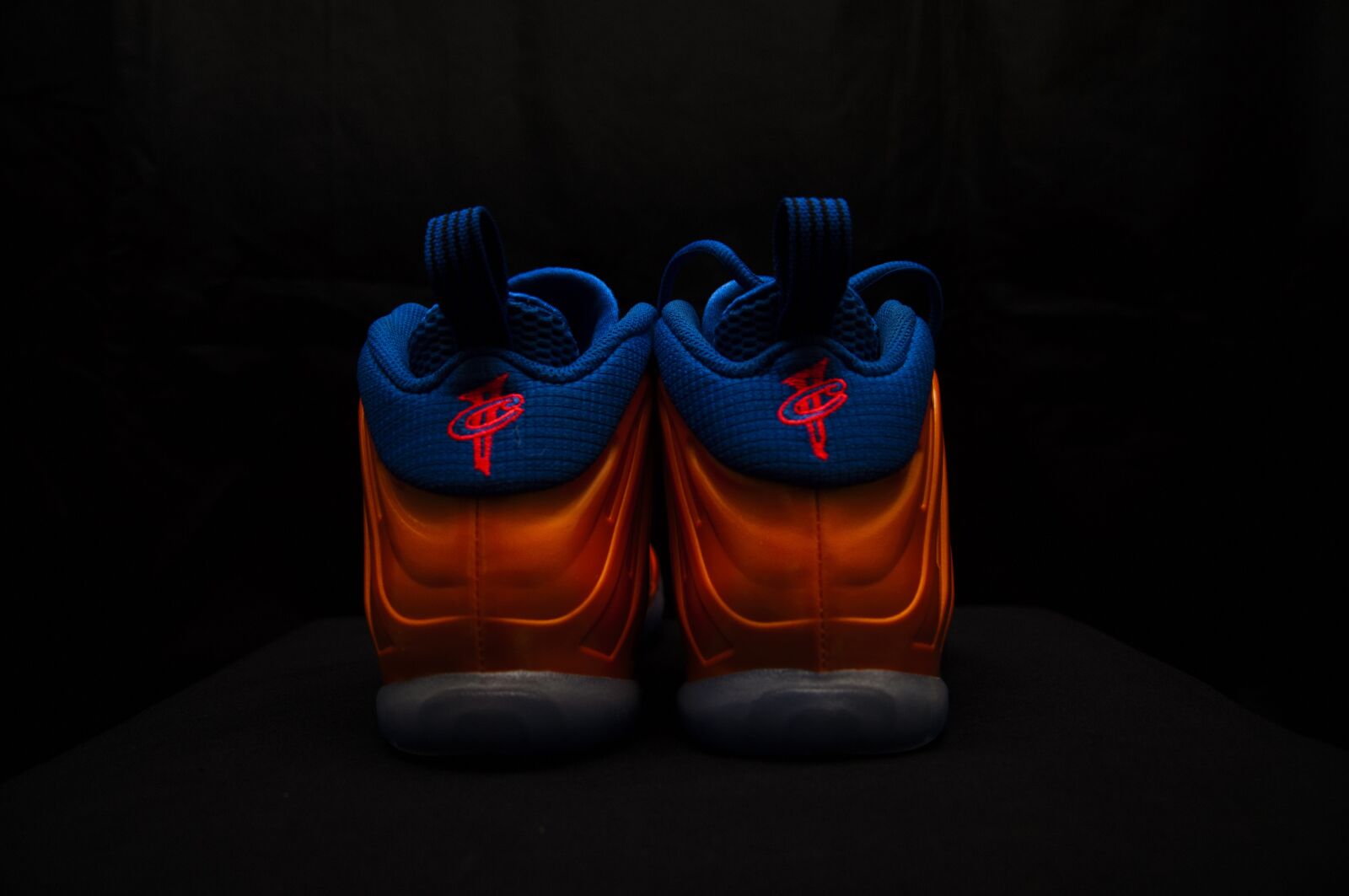 Nikon D90 sample photo. Sneakers, nike, sneakerhead photography