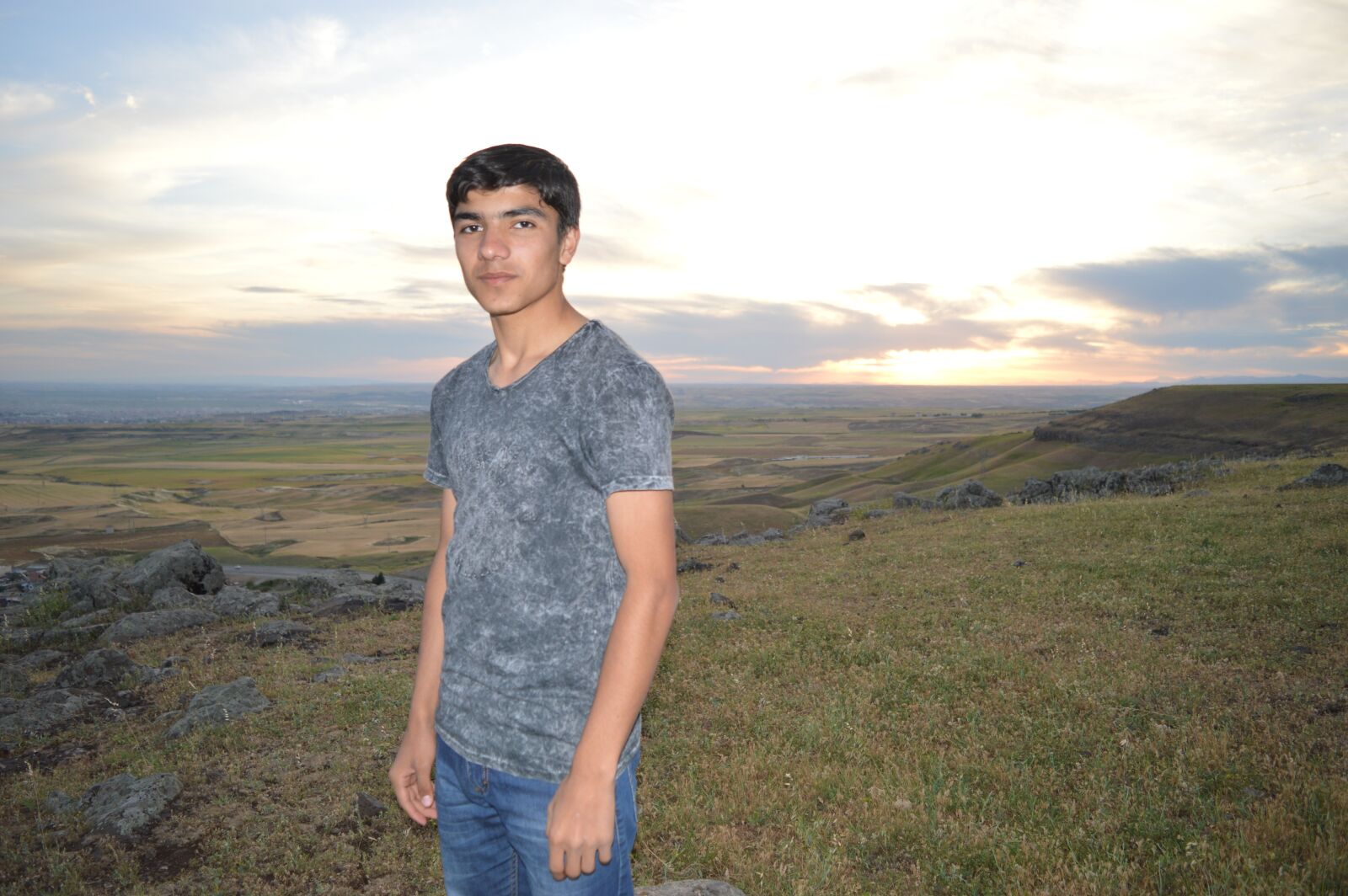 Nikon D3200 sample photo. Male person, young, vertical photography