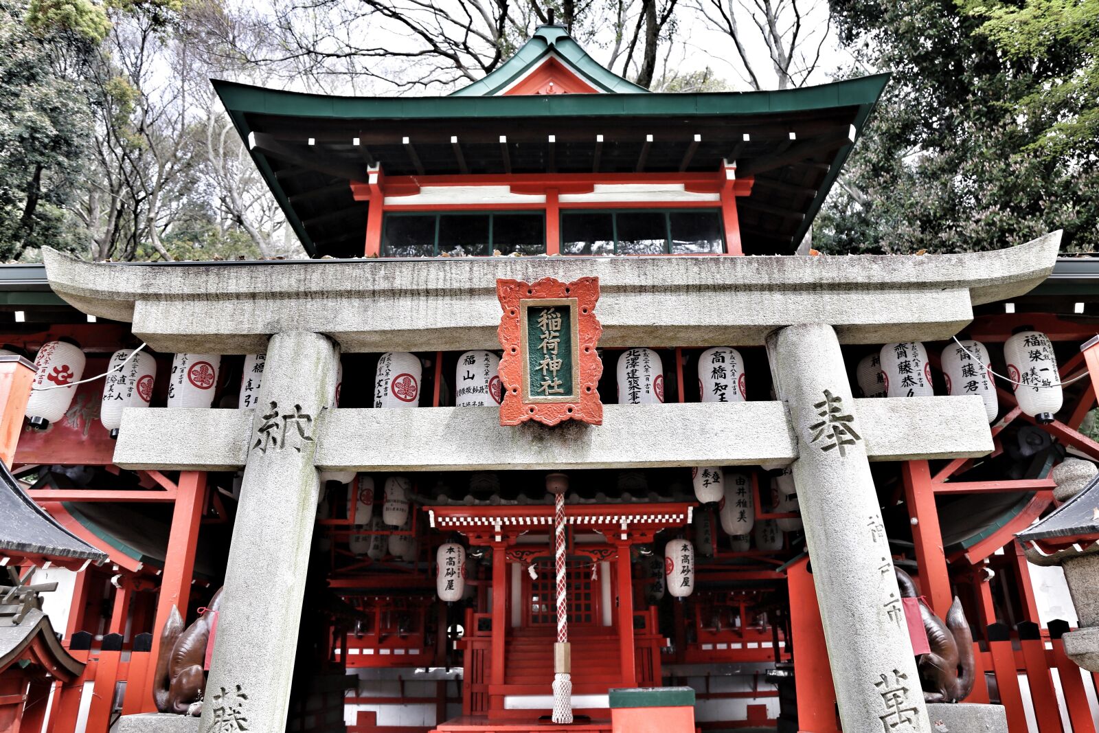 Canon EOS 6D + Canon EF 24-105mm F4L IS USM sample photo. Architecture, shrine, building photography