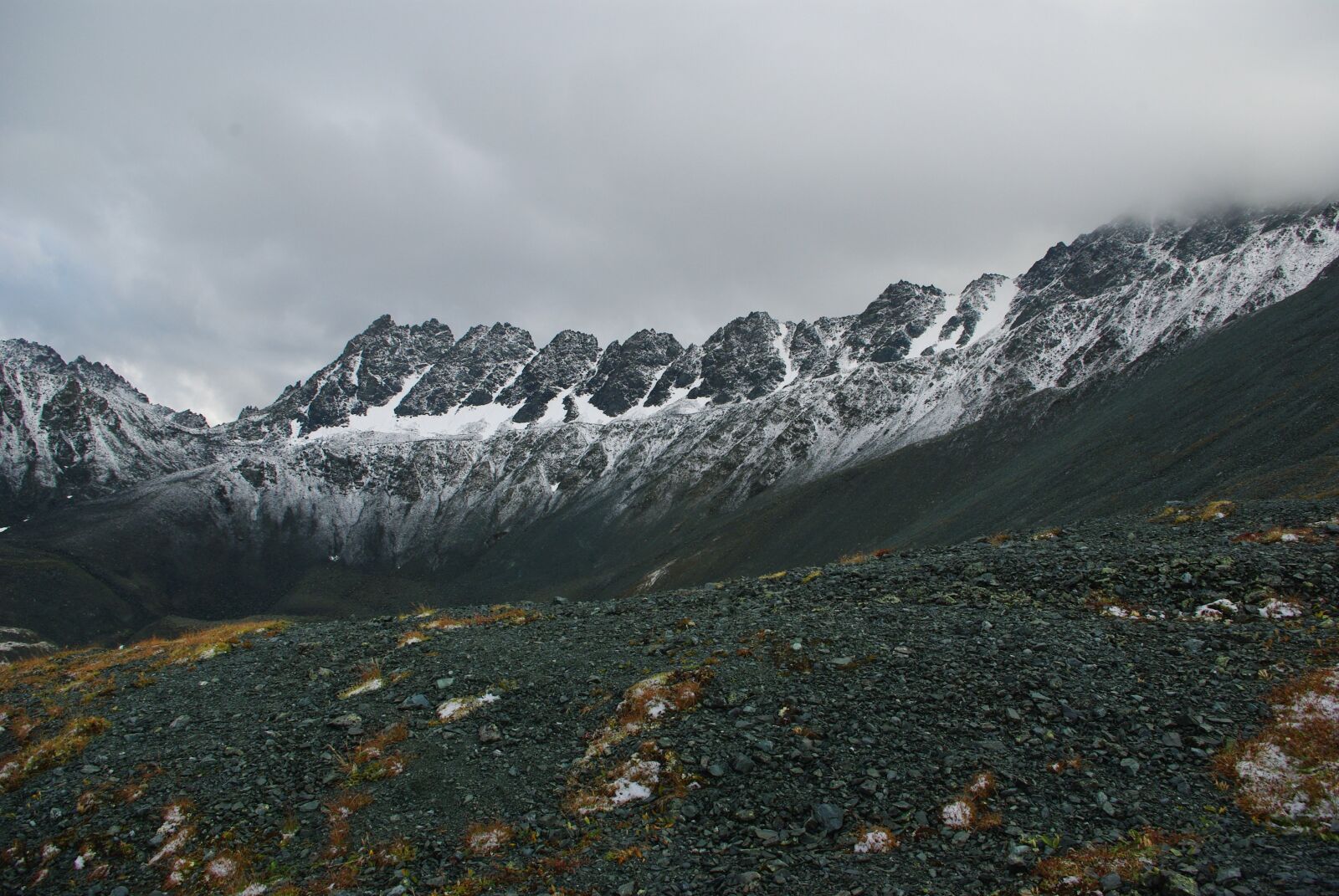 Pentax K200D sample photo. Mountains, partly cloudy, snow photography