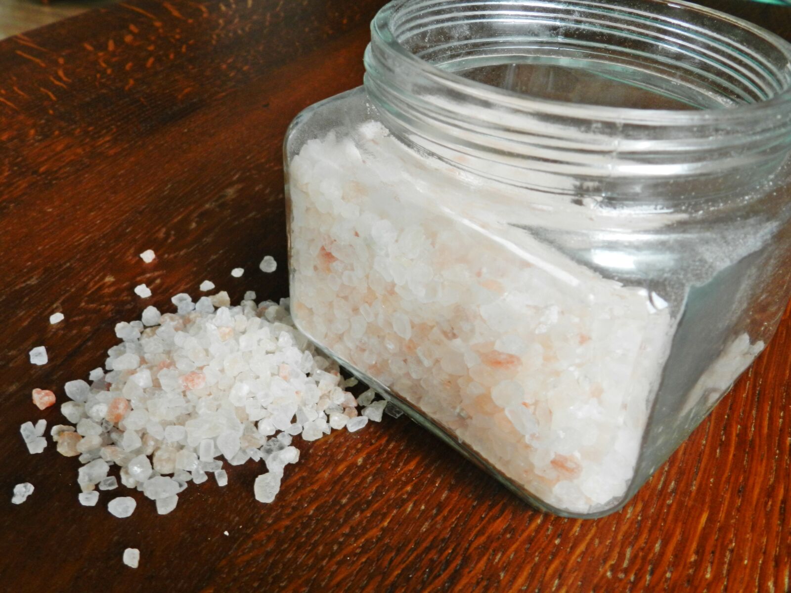 Nikon Coolpix P500 sample photo. Salt, health, eco photography