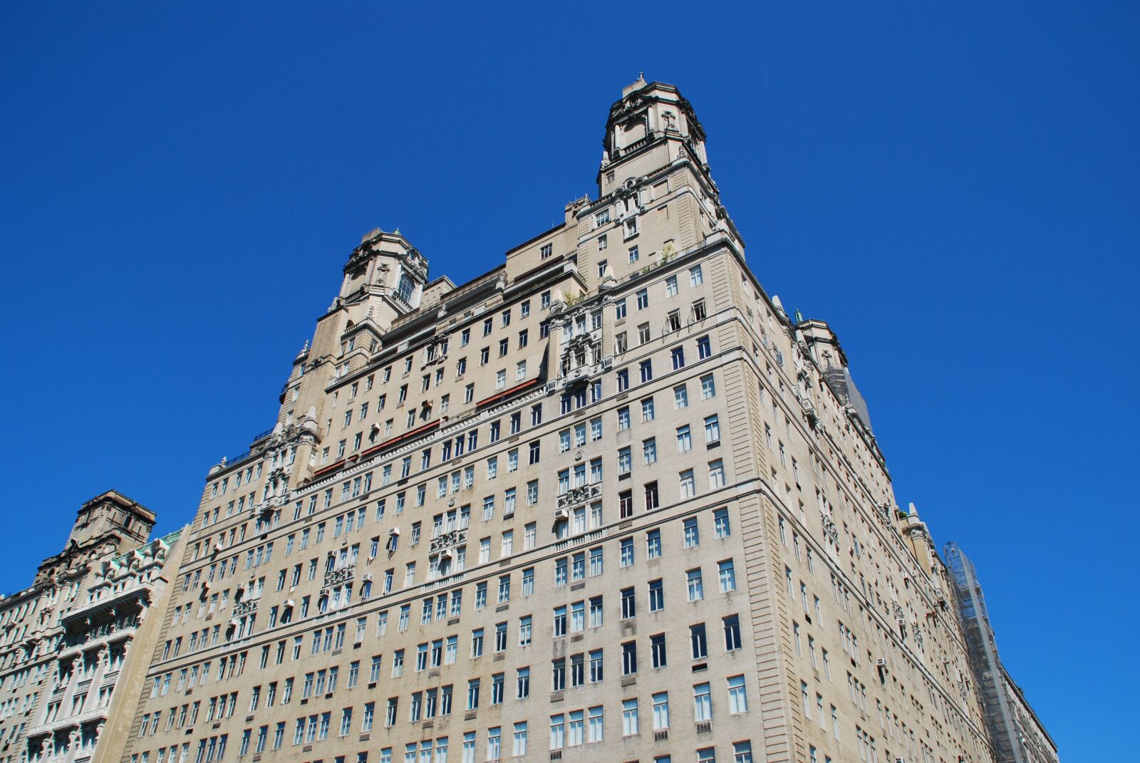Nikon D60 sample photo. Skyscraper, old, facade photography