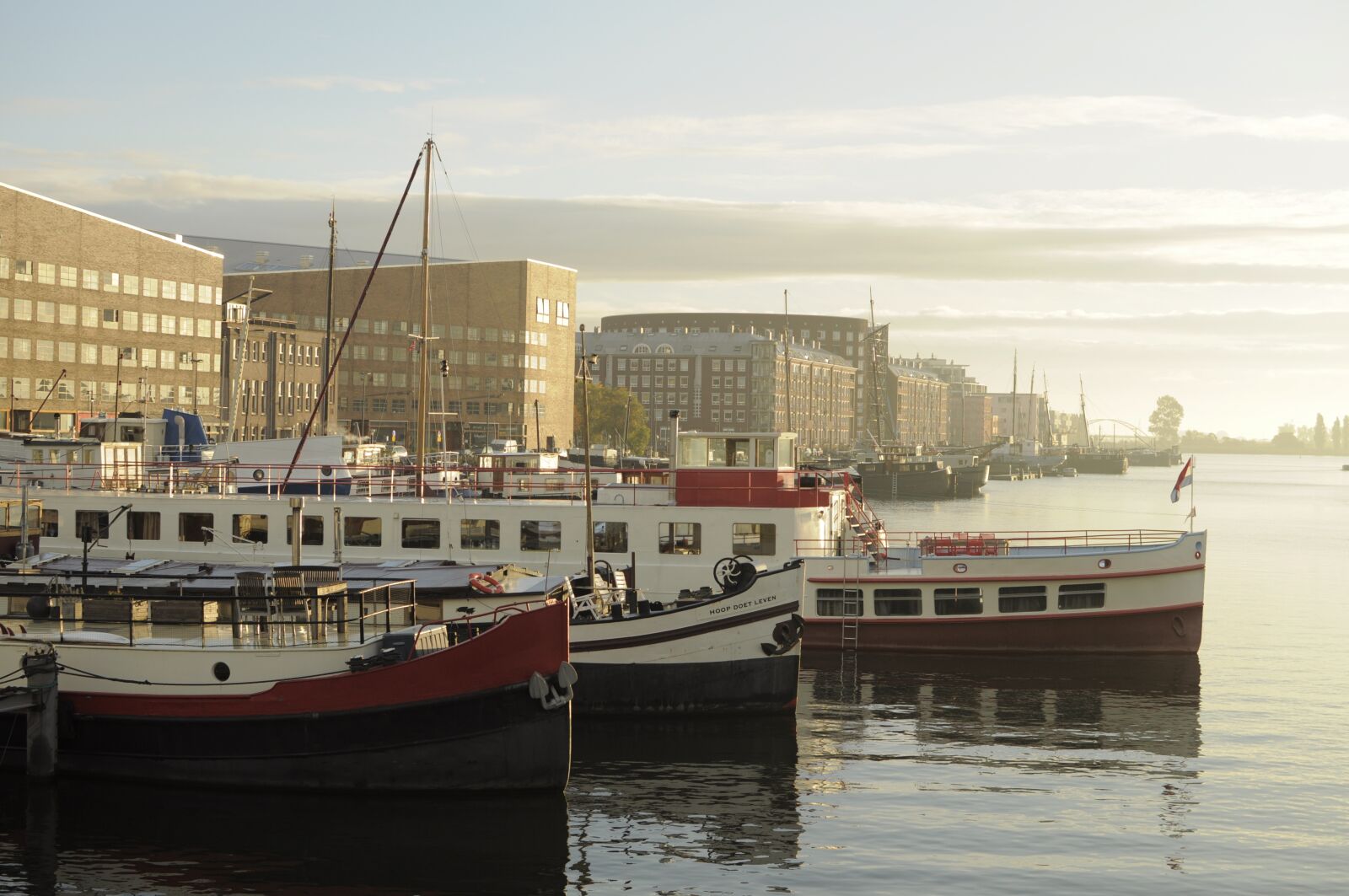 Nikon D90 sample photo. Amsterdam, canal, dawn photography
