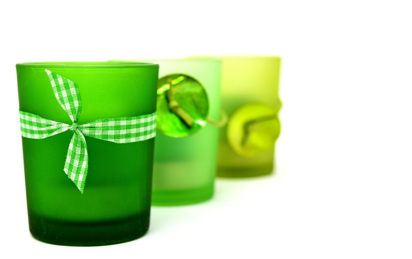 Nikon D7200 sample photo. Tea light holder, glasses photography