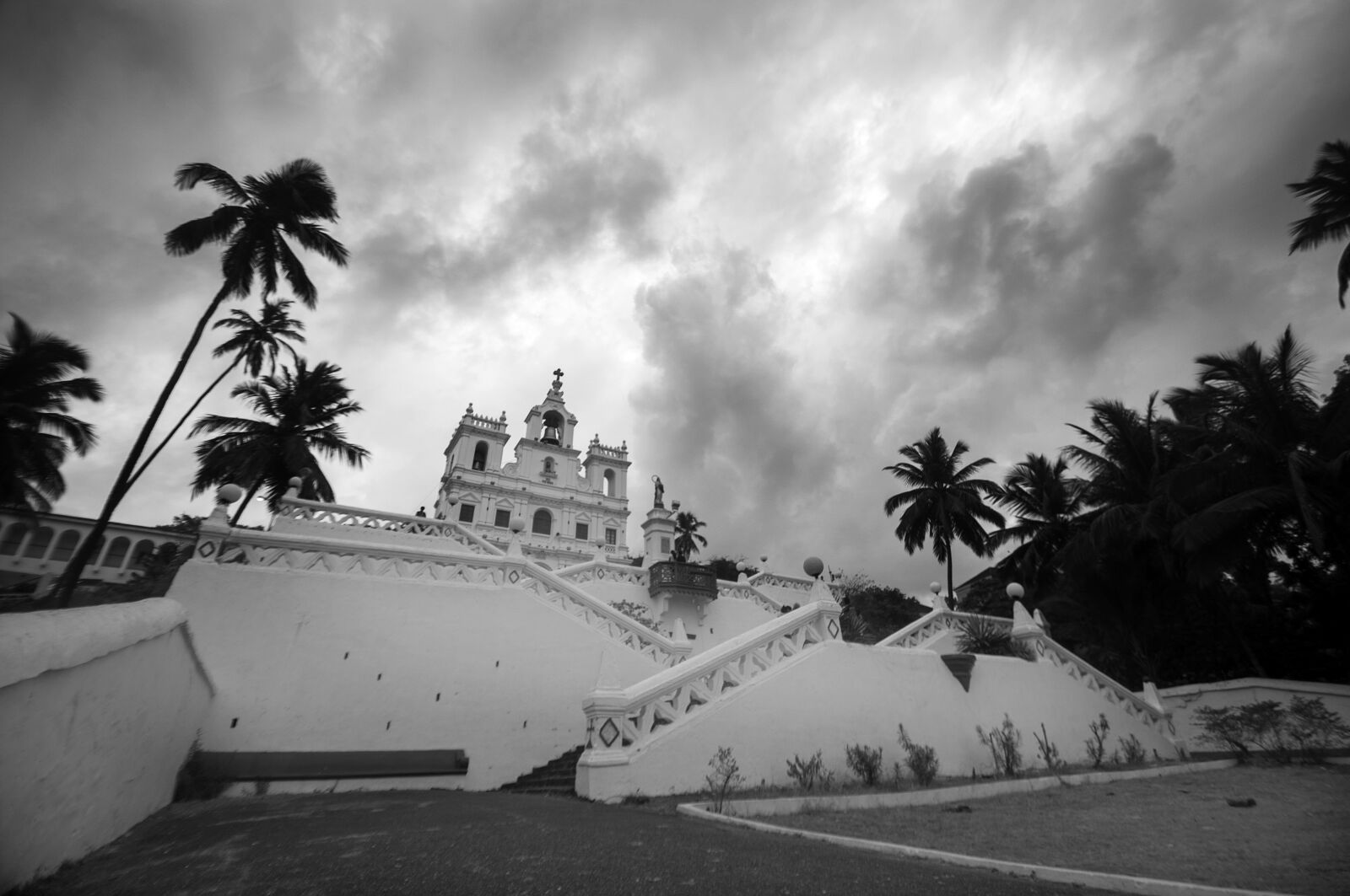 Nikon D5000 sample photo. Church, goa, panjim photography