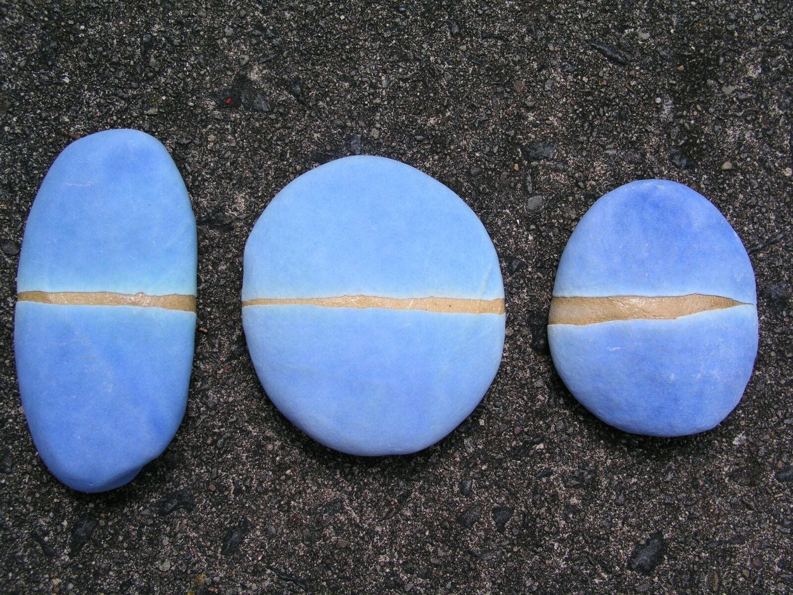 Olympus C5050Z sample photo. Stones, art, blue photography