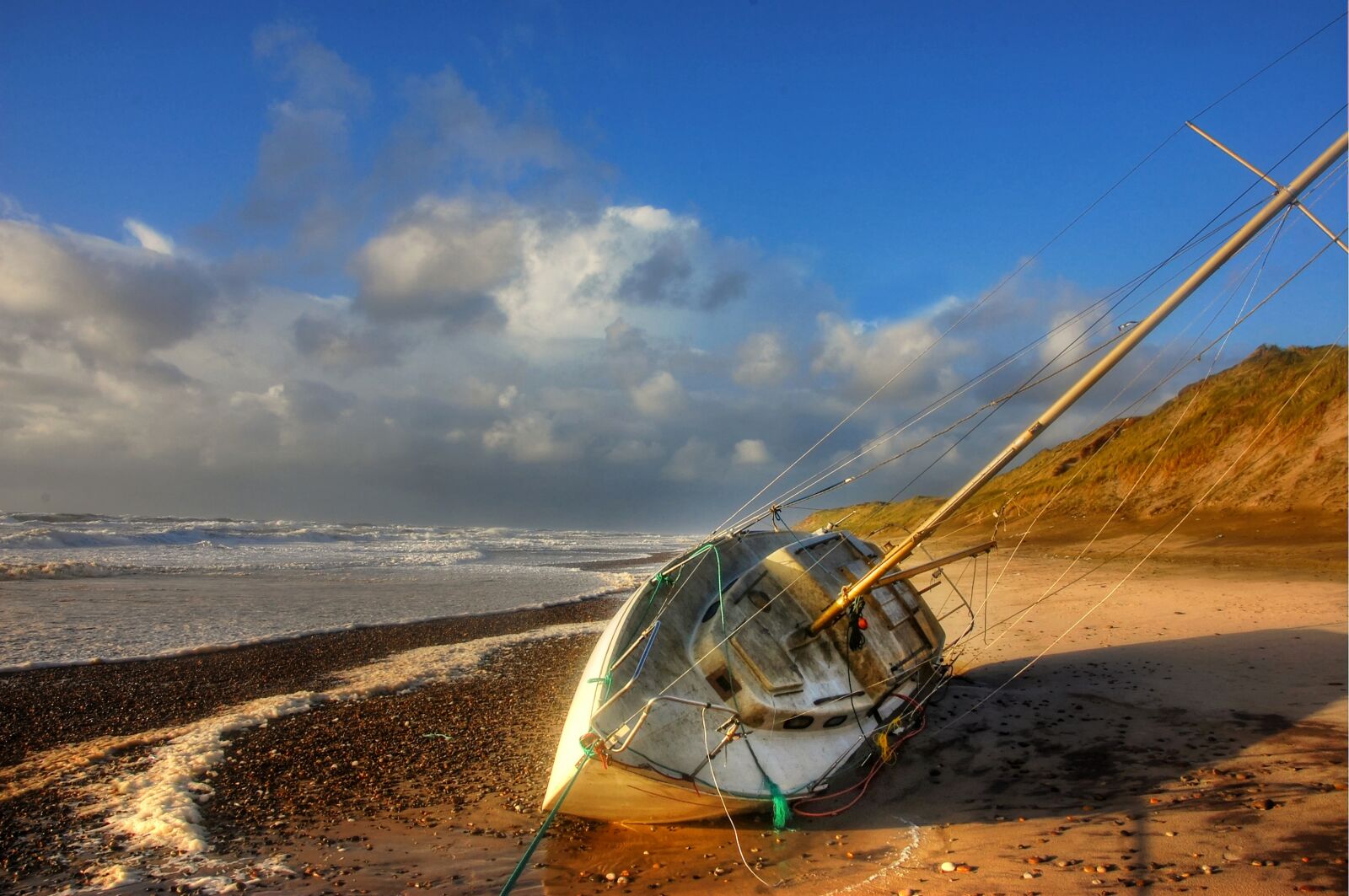 Nikon D40 sample photo. Ship, beach, sea photography