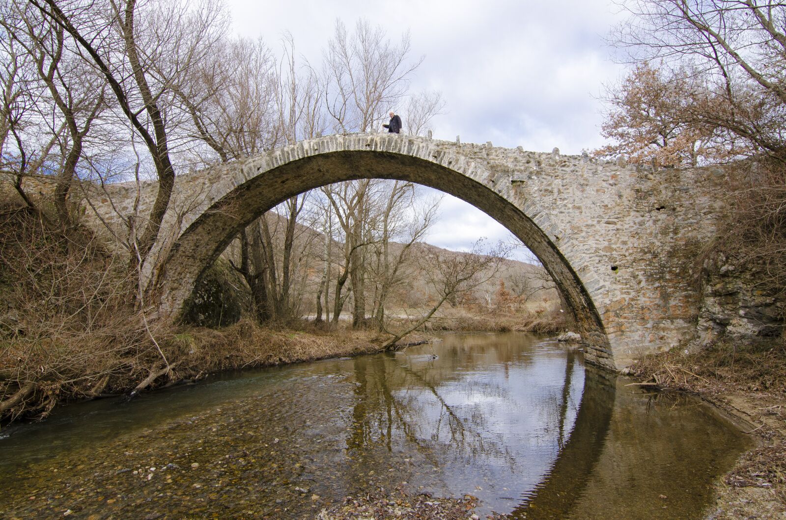 Tokina AT-X Pro 11-16mm F2.8 DX II sample photo. Bridge, old, stone photography