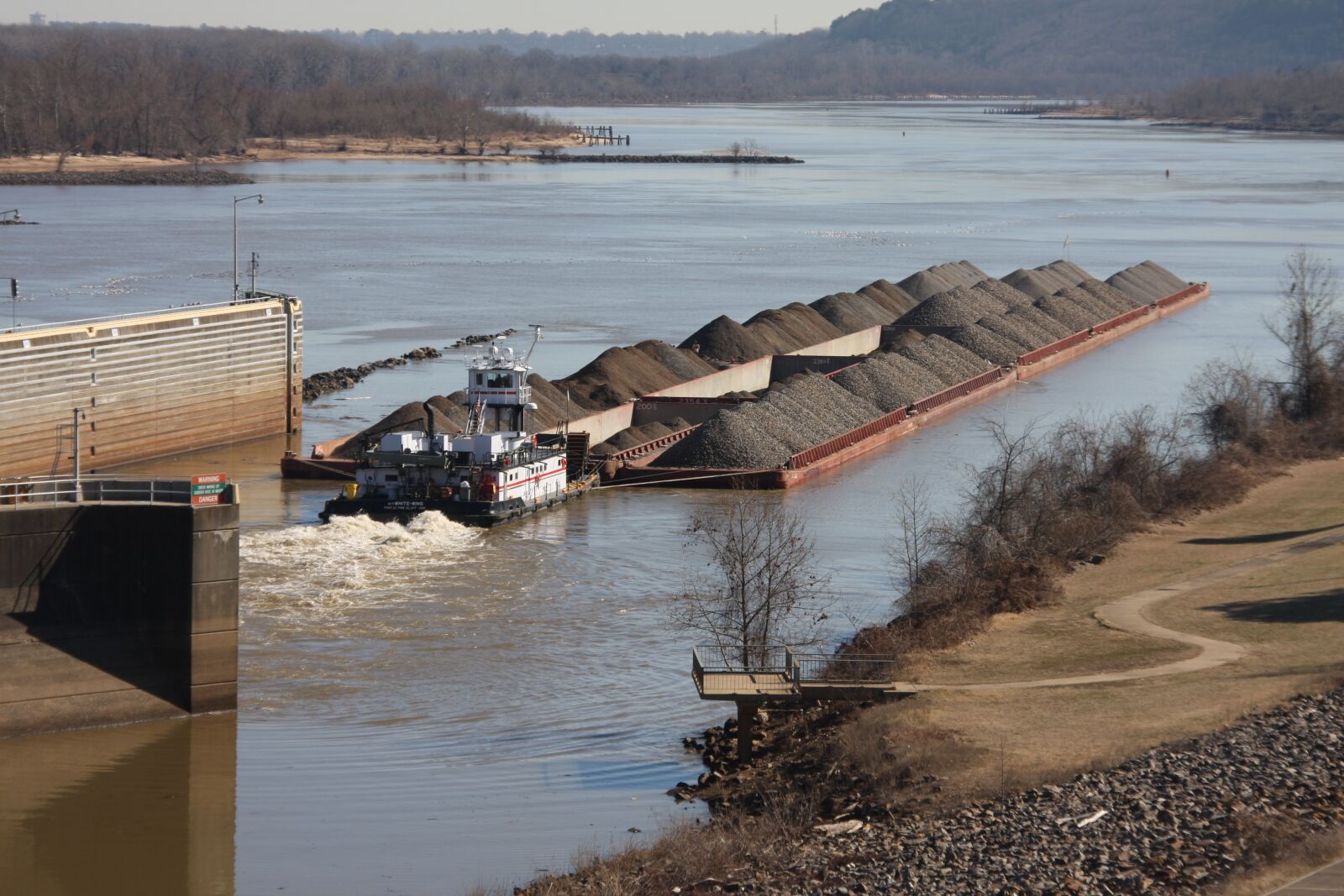 Canon EOS 40D sample photo. Barge on river, lock photography
