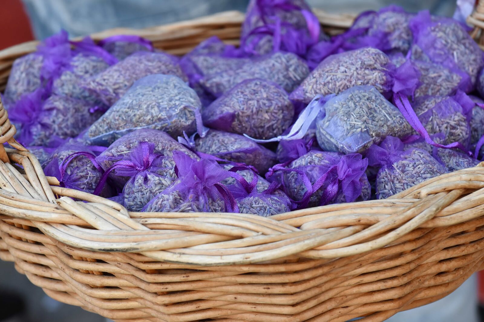 Nikon D5500 sample photo. Aromatherapy, handmade, homemade, lavender photography