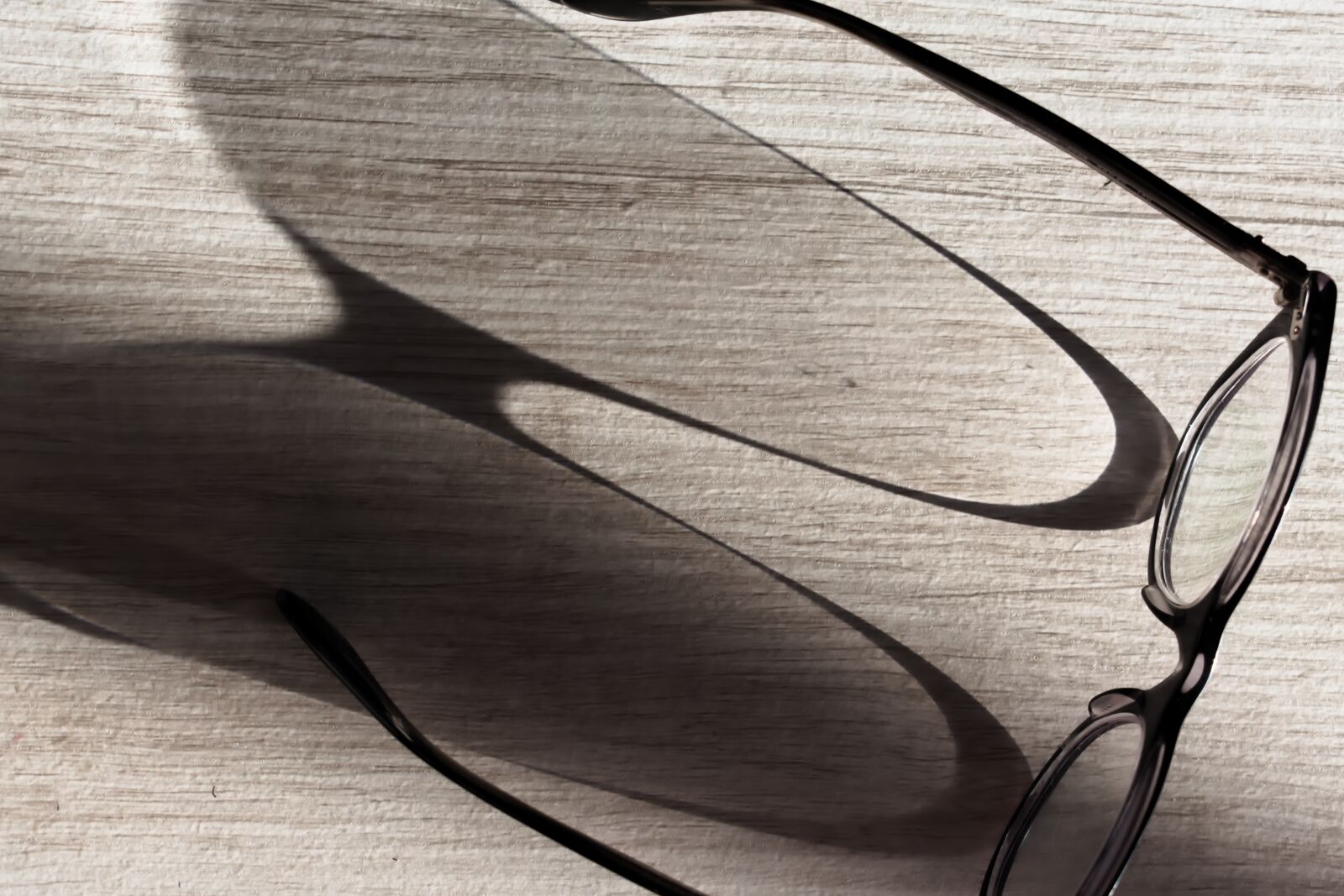 Nikon D3400 sample photo. Eyeglasses, shadow, glasses photography