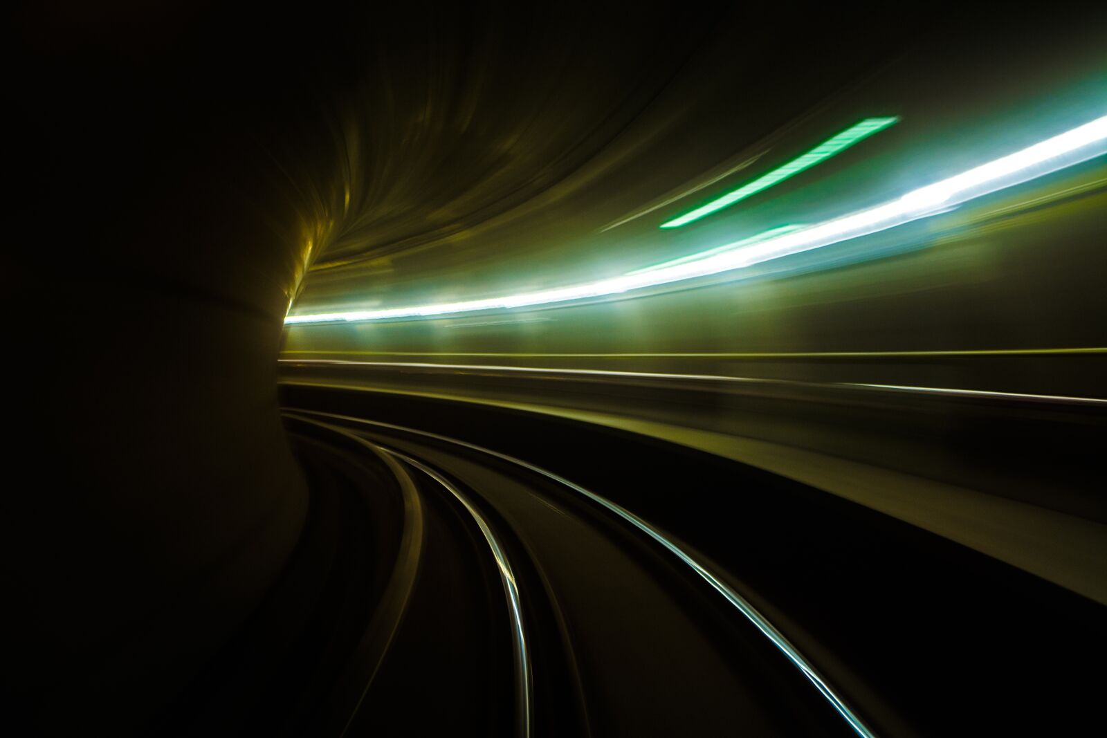 Nikon D5200 sample photo. Metro, space, speed photography