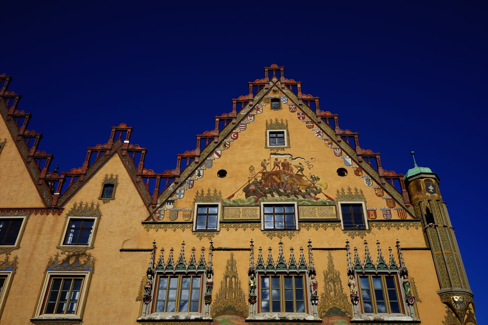 Sony a7 sample photo. House, building, town hall photography
