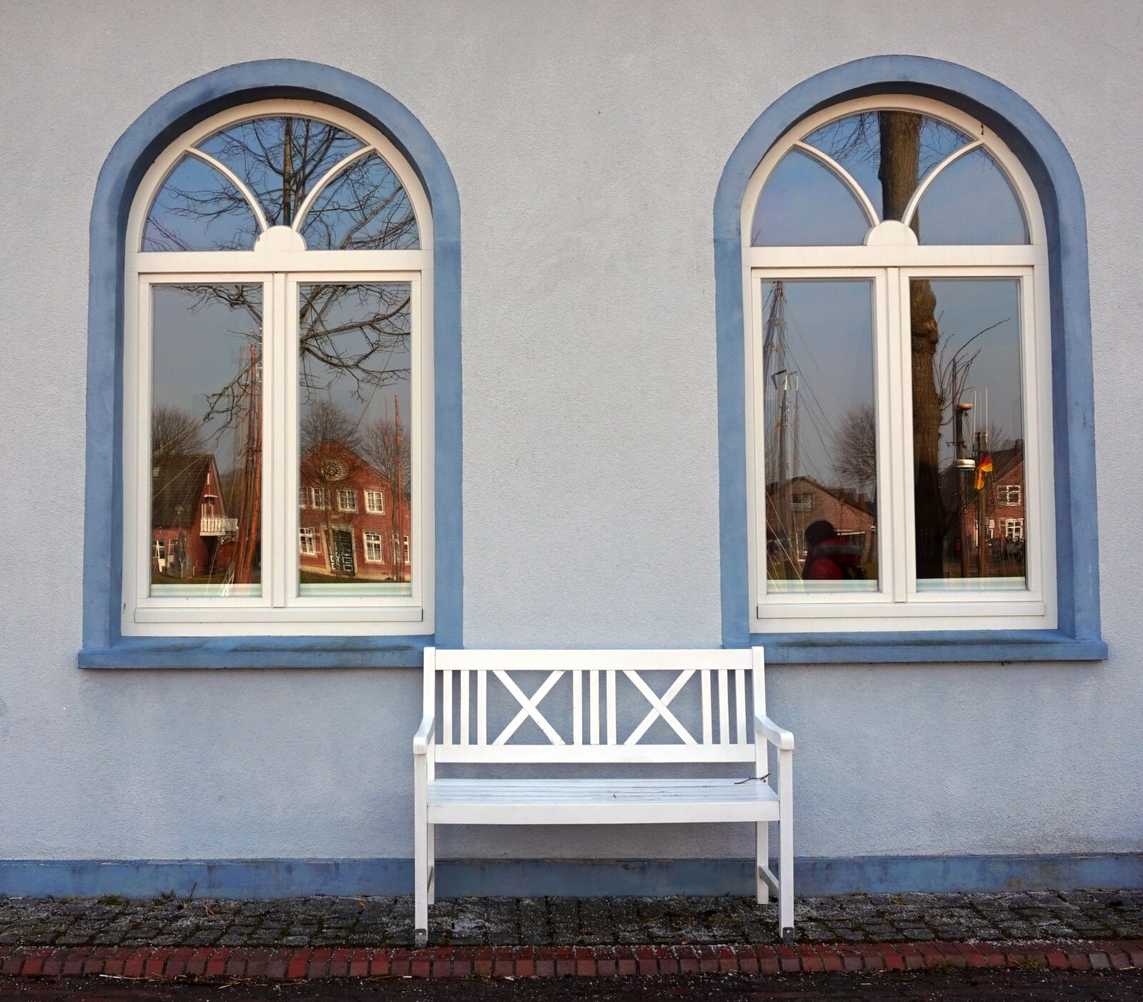 Sony Alpha a5000 (ILCE 5000) sample photo. Window, house, door photography