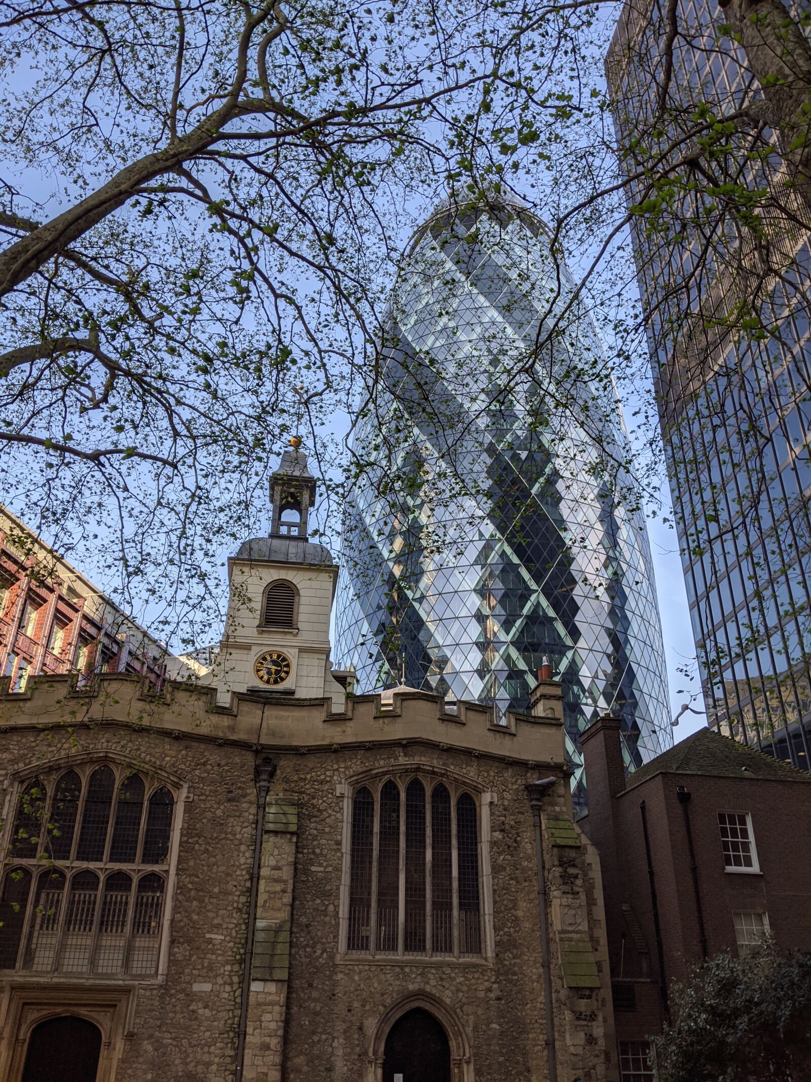 Google Pixel 3a sample photo. Lockdown, london, city photography