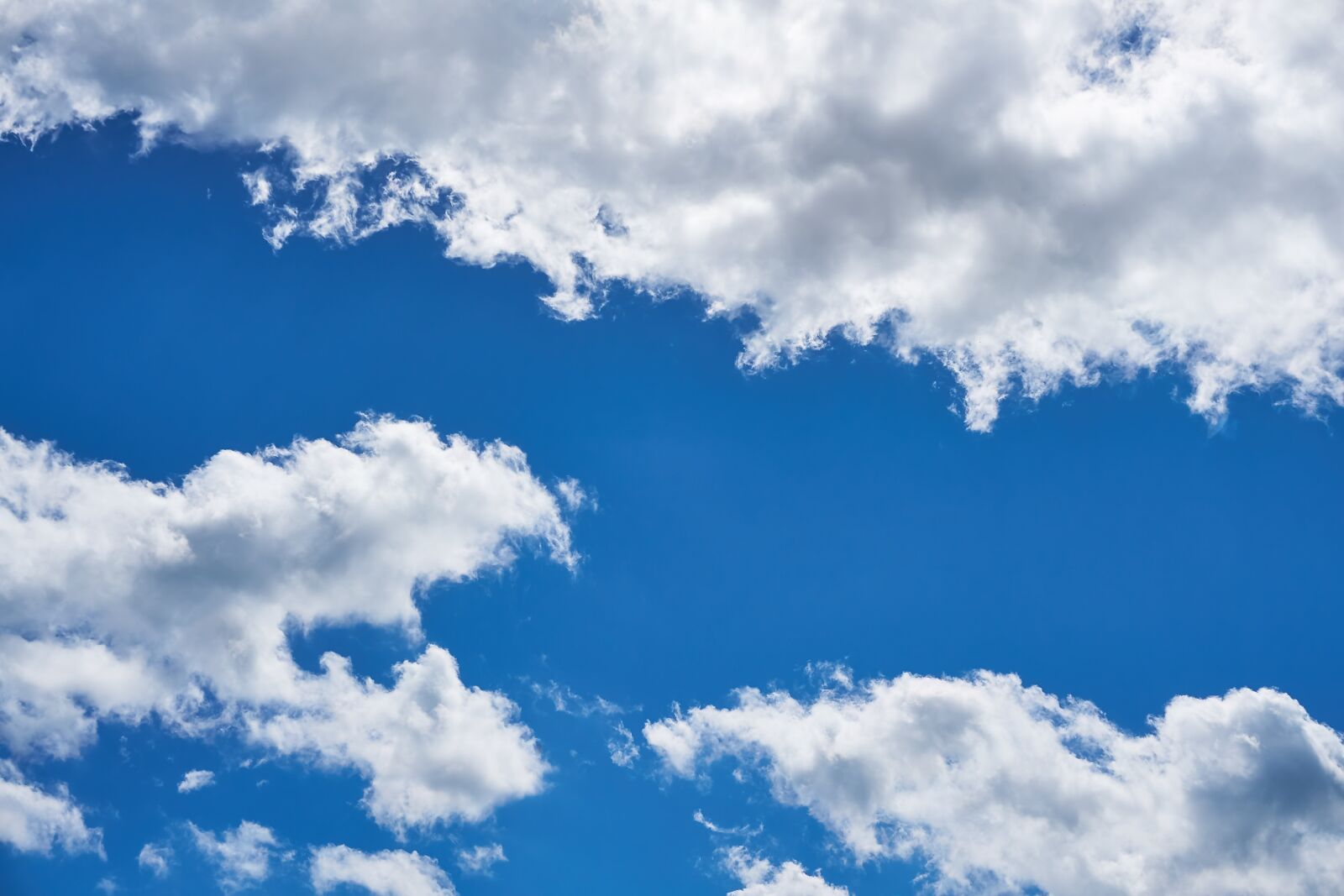 Sony a6000 sample photo. Clouds, white, spring photography
