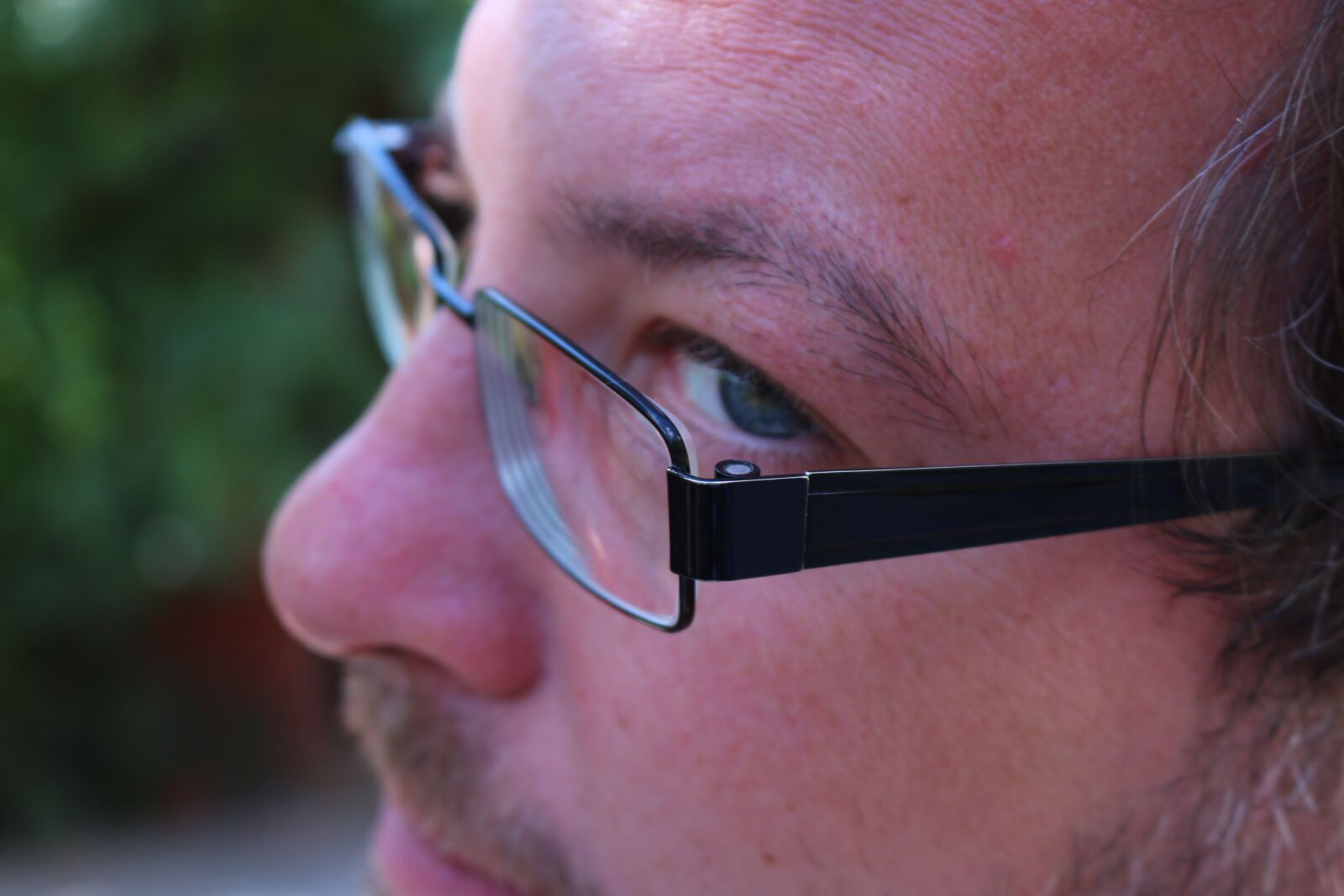 Canon EOS 700D (EOS Rebel T5i / EOS Kiss X7i) sample photo. Male, portrait, people photography