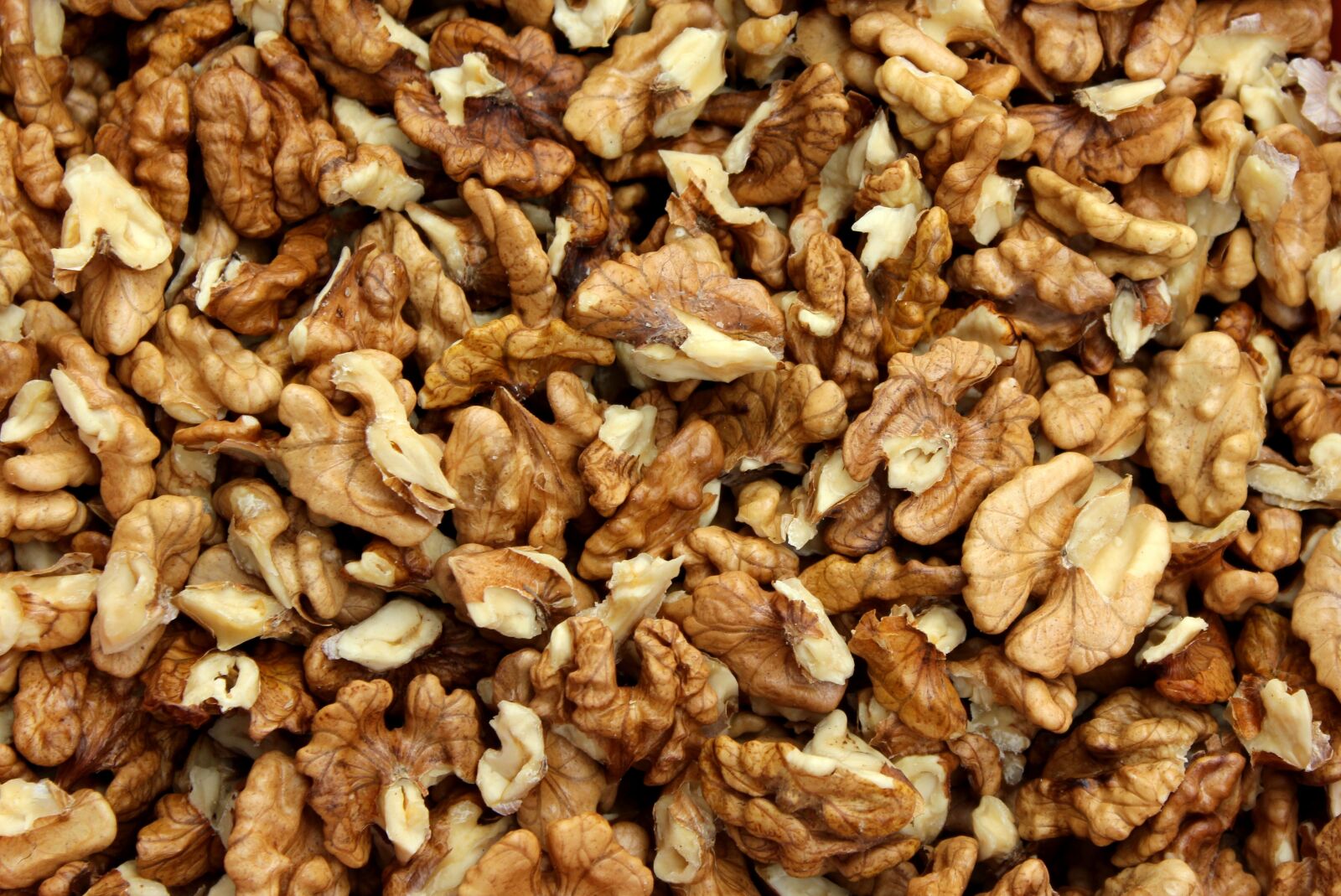 Canon EOS 1200D (EOS Rebel T5 / EOS Kiss X70 / EOS Hi) sample photo. Nuts, walnuts, snacks photography