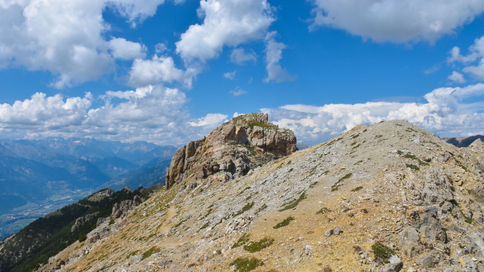 Nikon D5500 sample photo. Summit, crown, crete photography