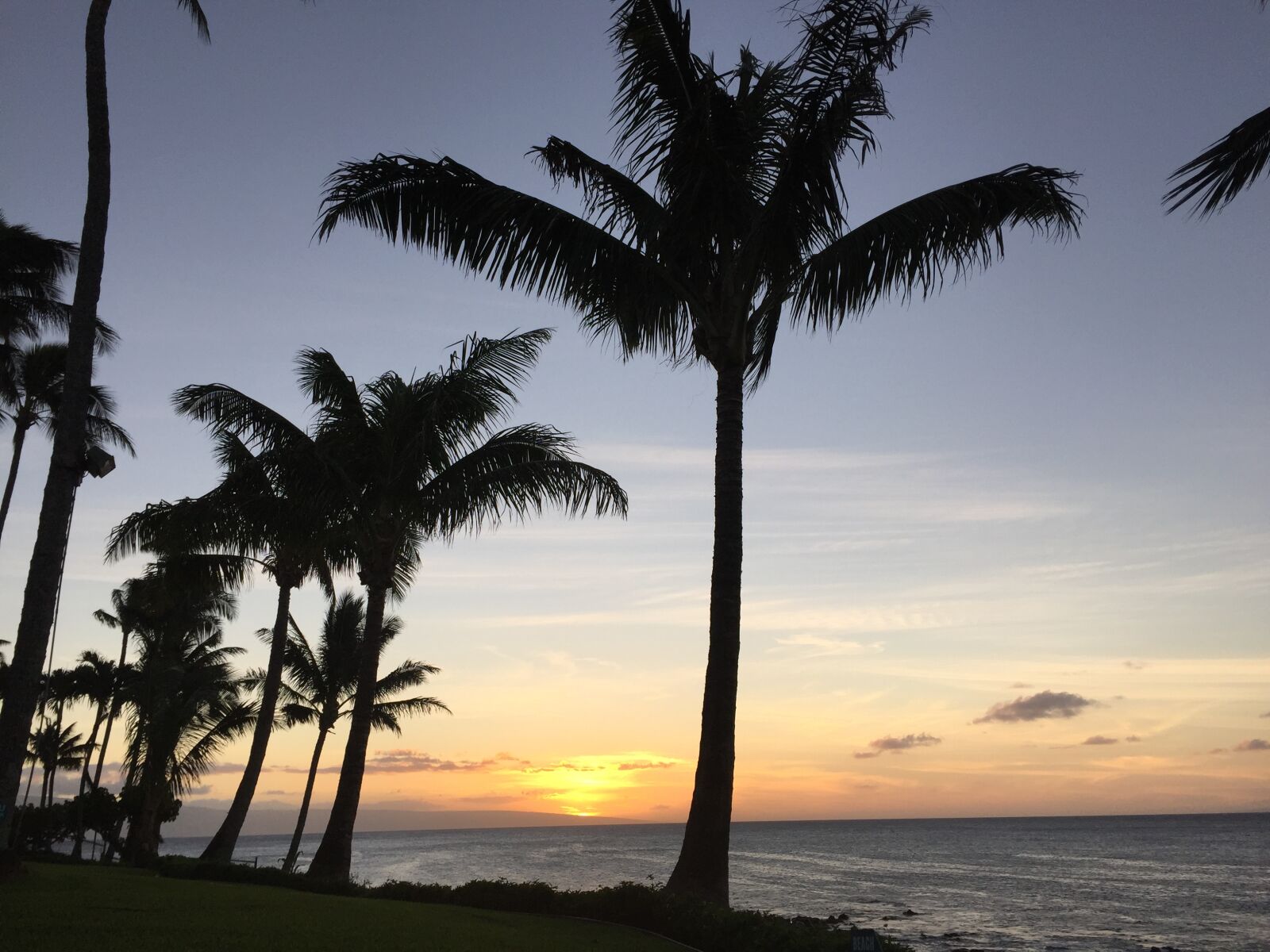 iPhone 6 back camera 4.15mm f/2.2 sample photo. Maui, sunset photography