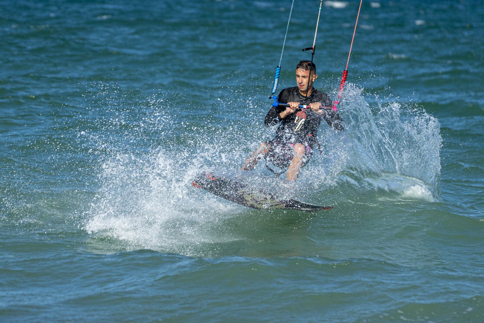 Sony a7 II + Sony FE 70-200mm F4 G OSS sample photo. Kite, surf, sea photography