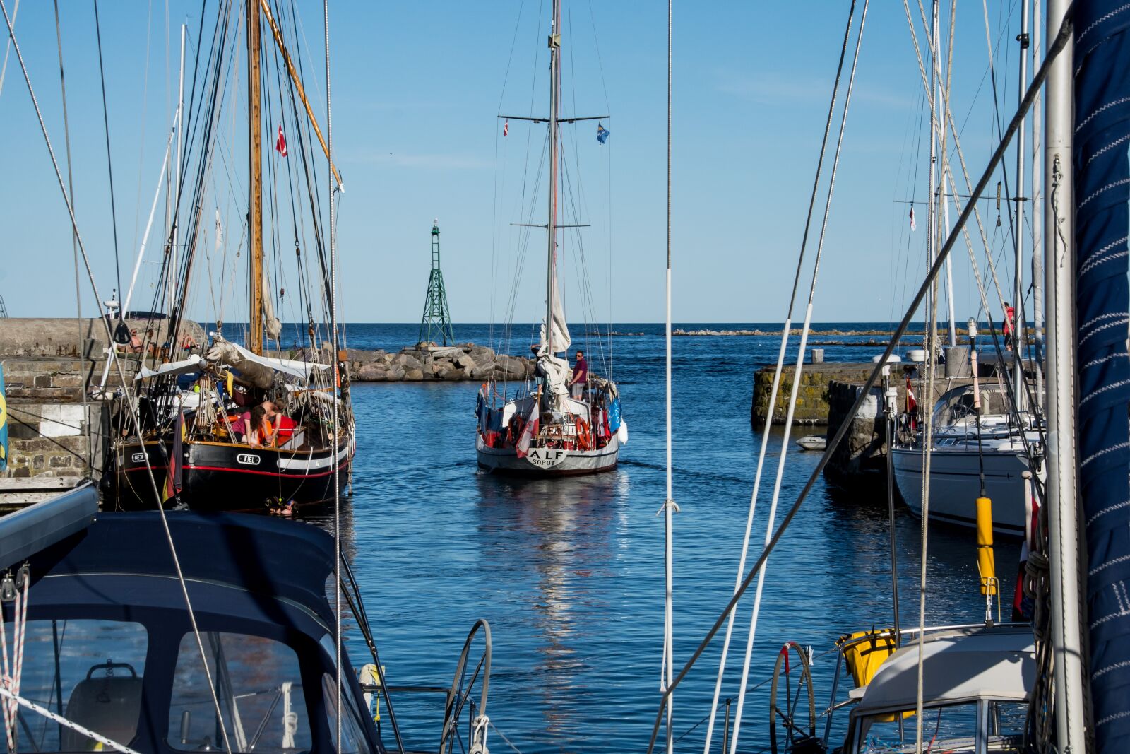 Nikon D5200 sample photo. Port, sailing boat, sail photography