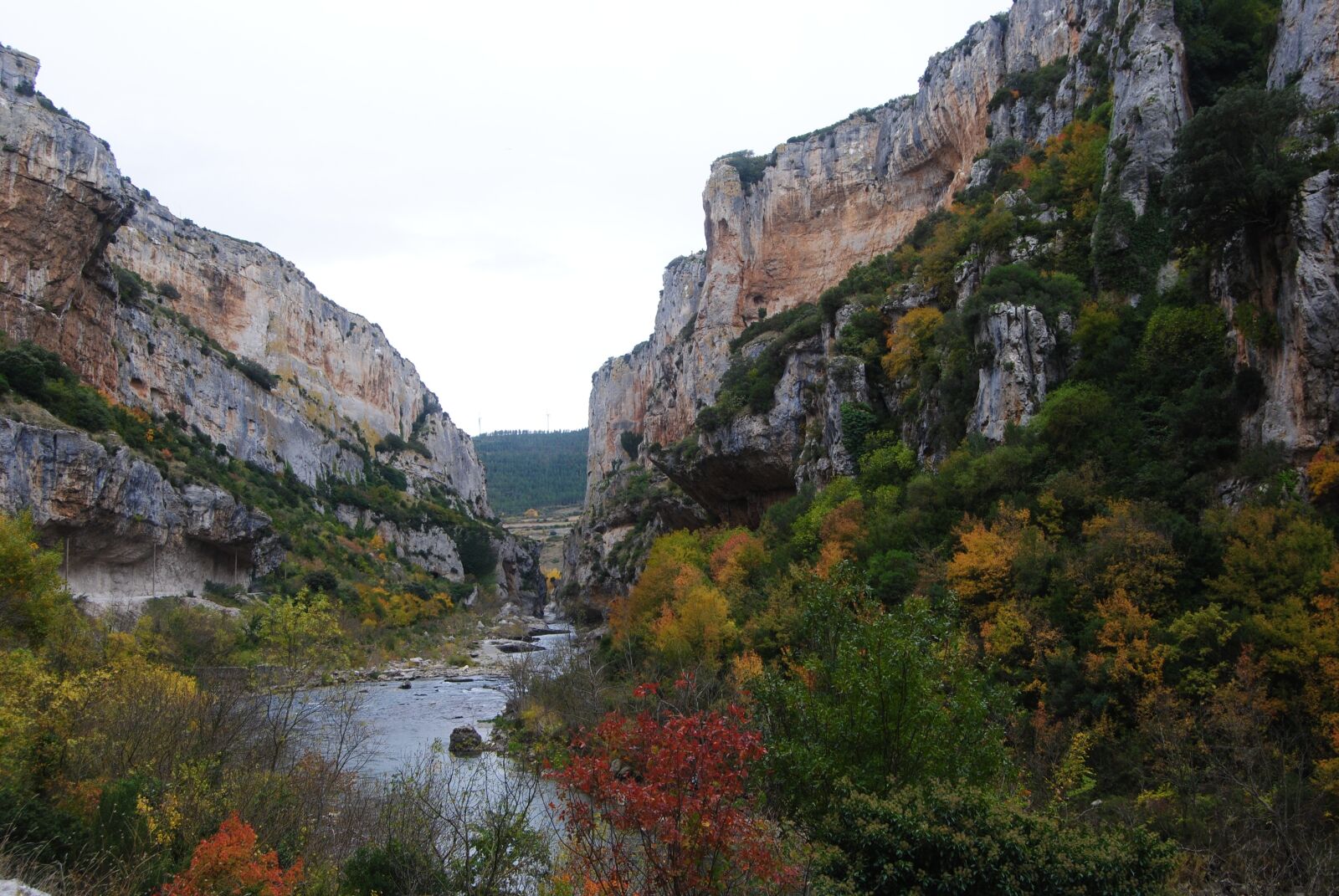 Nikon D3000 sample photo. Foz de lumbier, landscapes photography