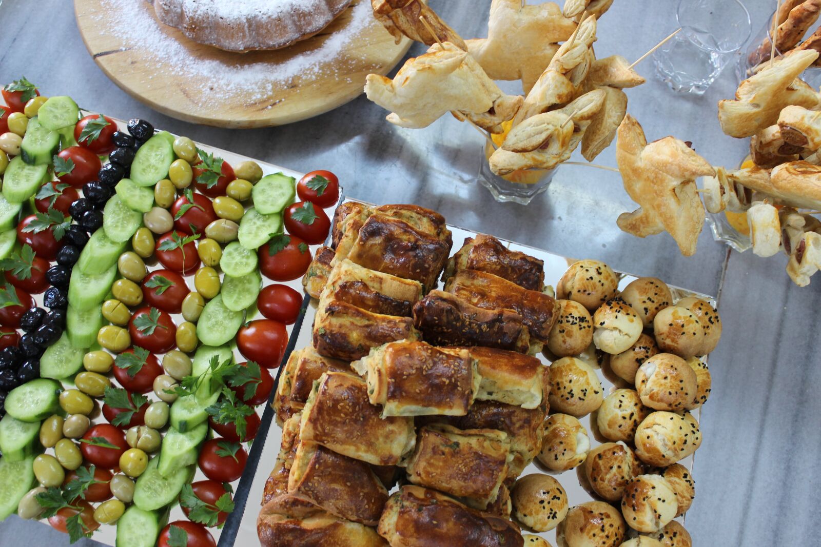 Canon EOS 600D (Rebel EOS T3i / EOS Kiss X5) sample photo. Food, kitchen, tomato photography