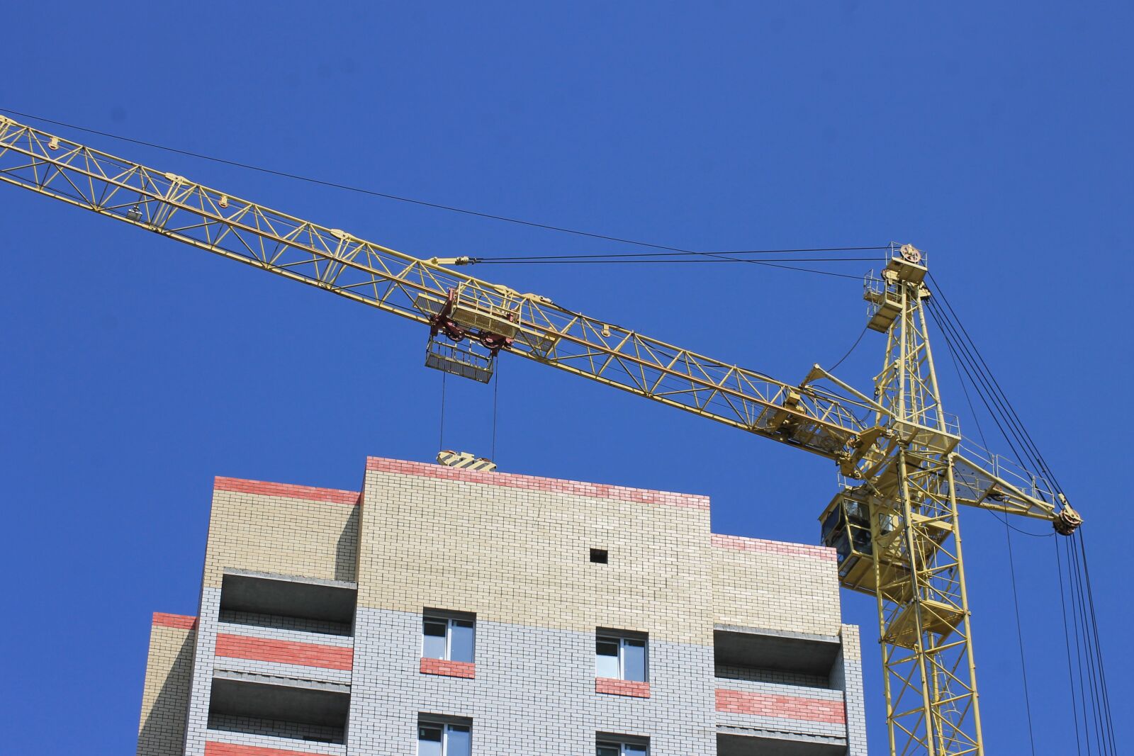 Canon EOS 1100D (EOS Rebel T3 / EOS Kiss X50) sample photo. Construction, crane, building photography