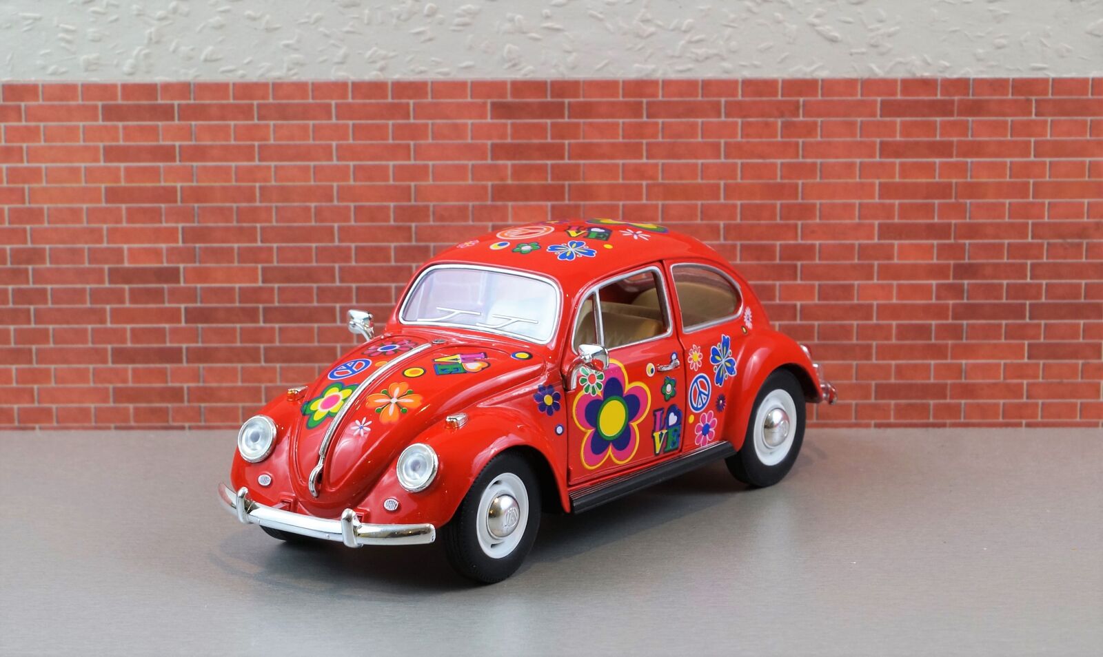 Sony DT 18-70mm F3.5-5.6 sample photo. Model car, auto, vehicles photography