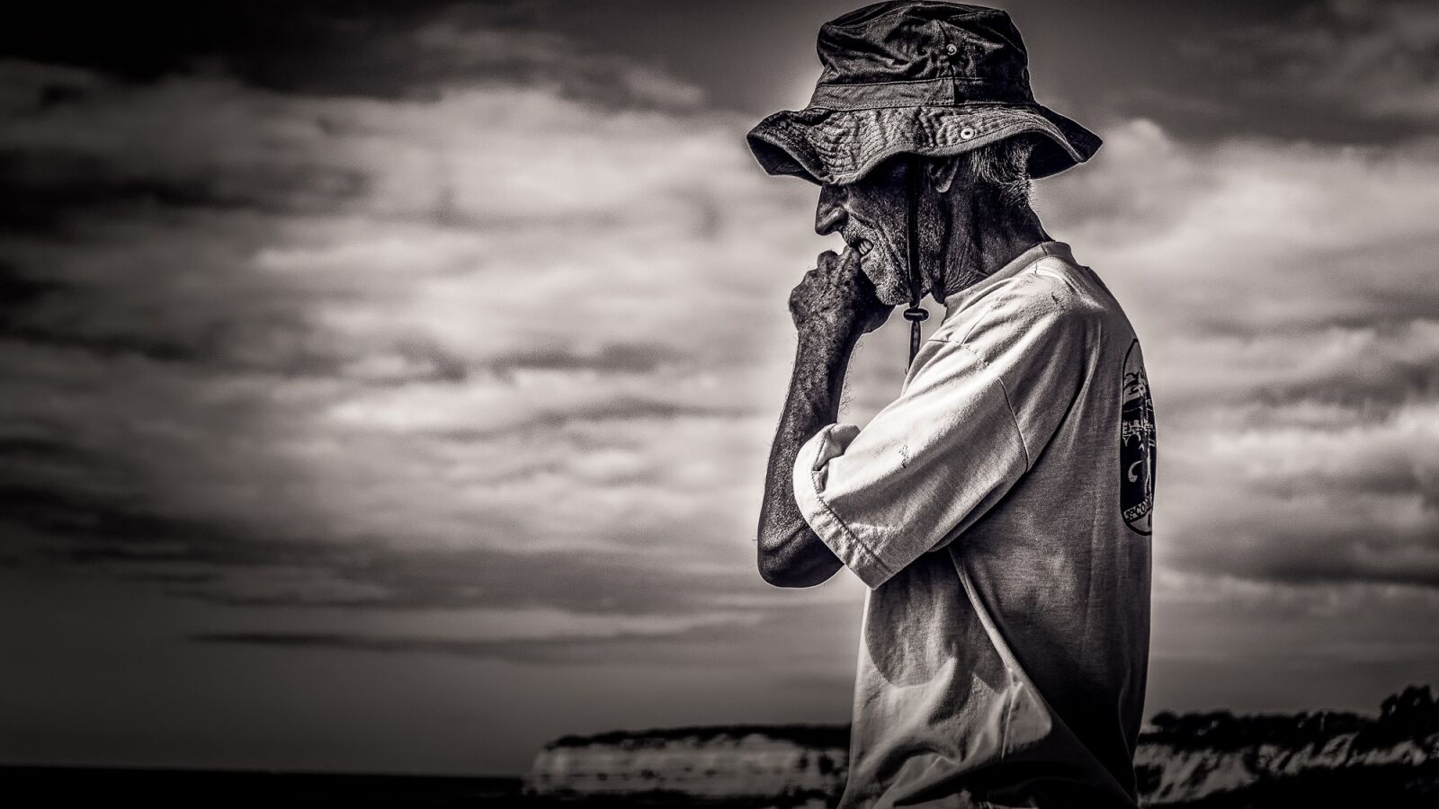 Canon EF-S 17-85mm F4-5.6 IS USM sample photo. Fisherman, sea, fishing photography