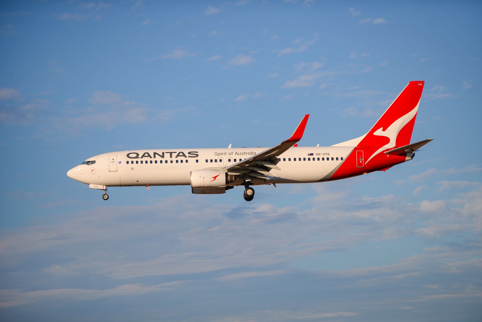 Nikon D610 sample photo. Air plane, landing, qantas photography