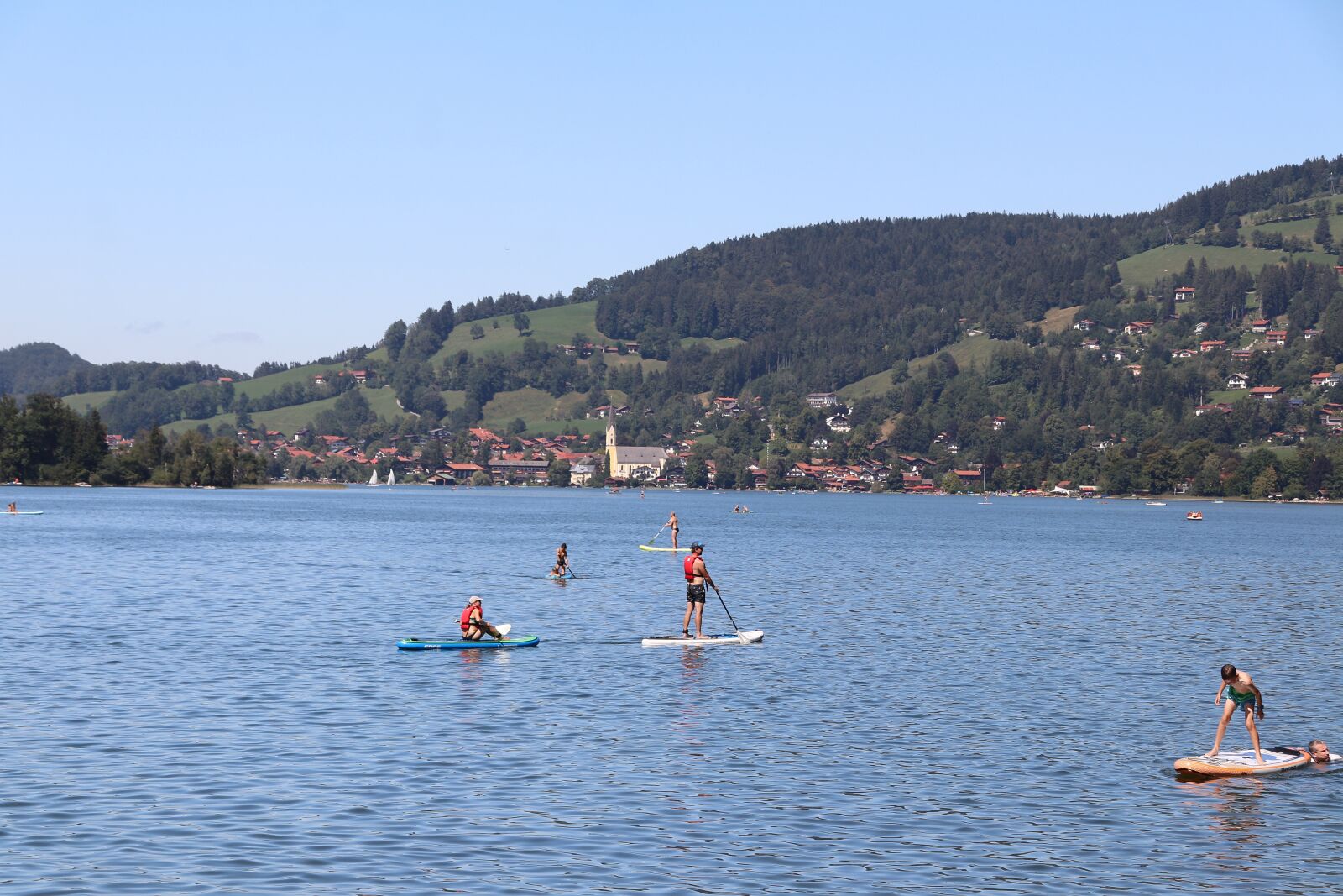 Canon EOS 80D sample photo. Lake, water bath, paddle photography