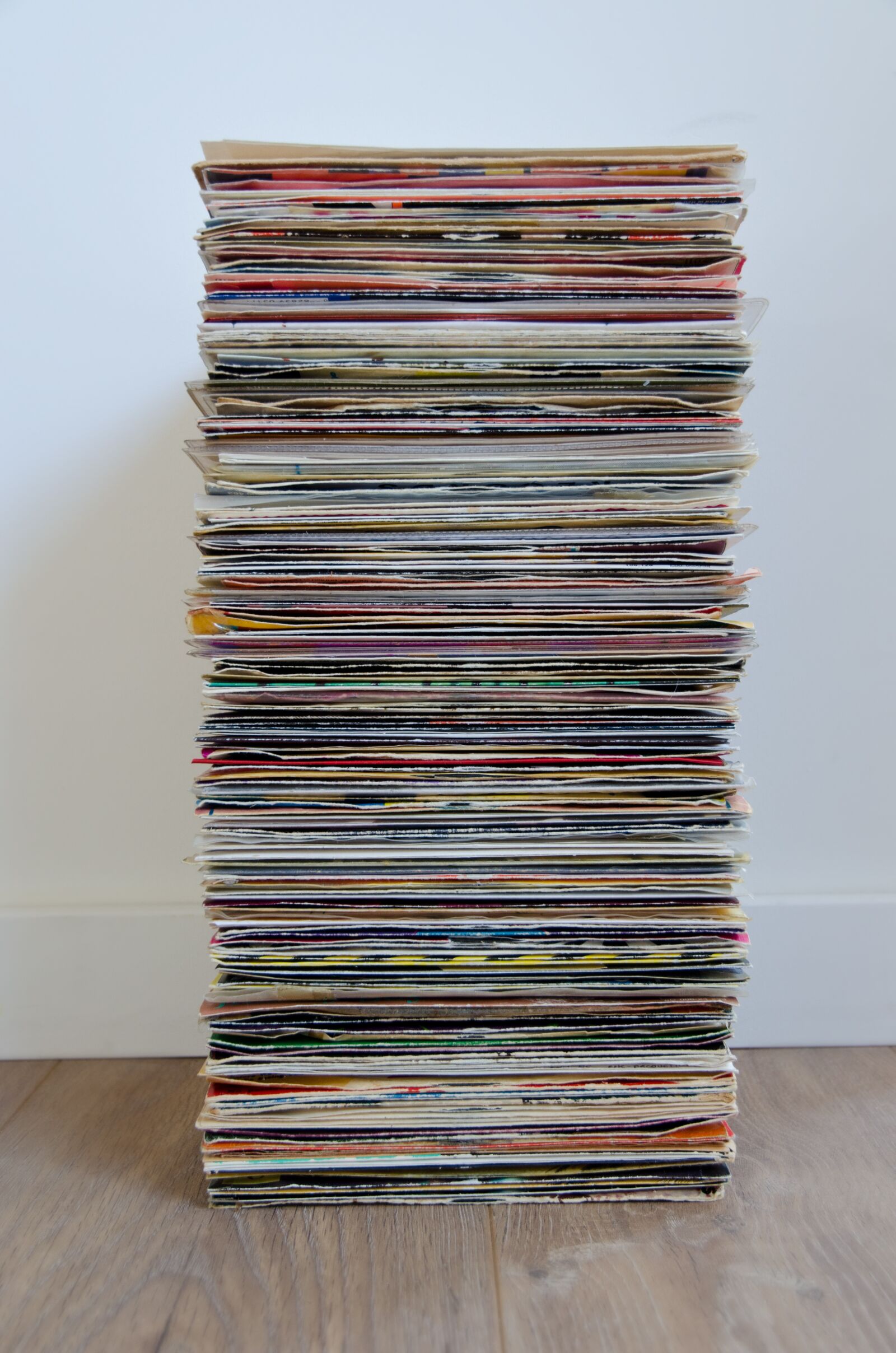 Nikon D5100 sample photo. Pile, paper, sound photography