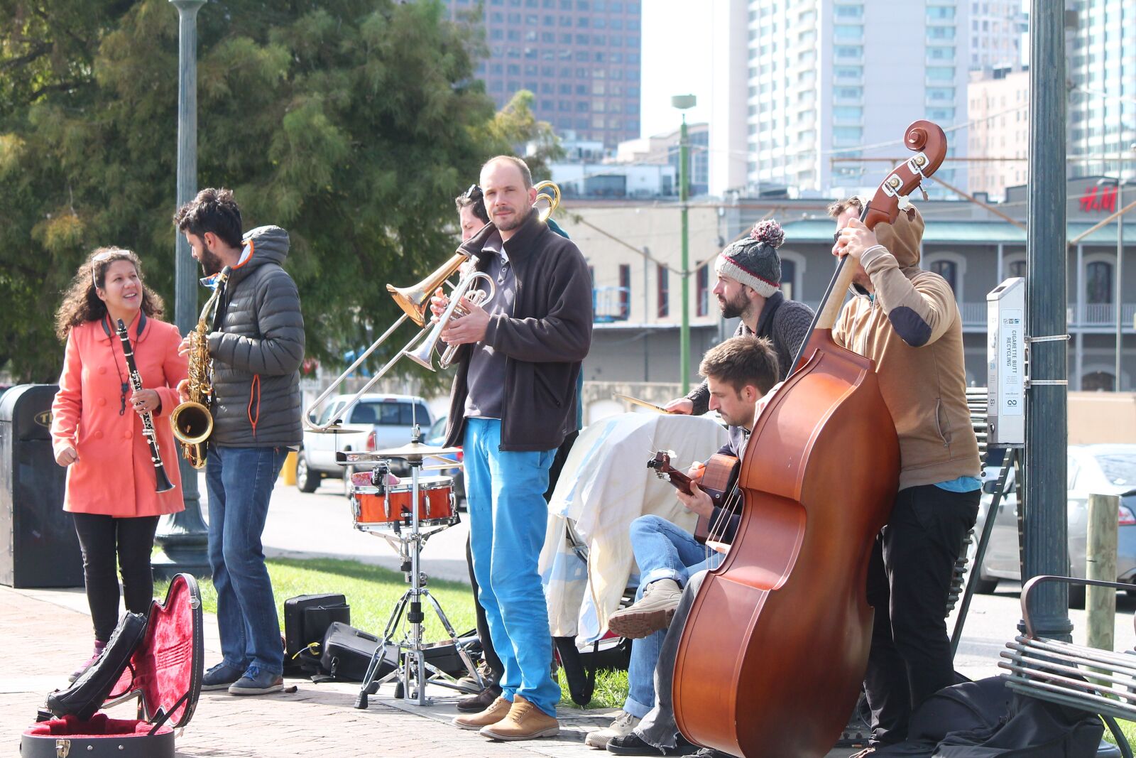 Canon EOS 1100D (EOS Rebel T3 / EOS Kiss X50) sample photo. New orleans, street performer photography