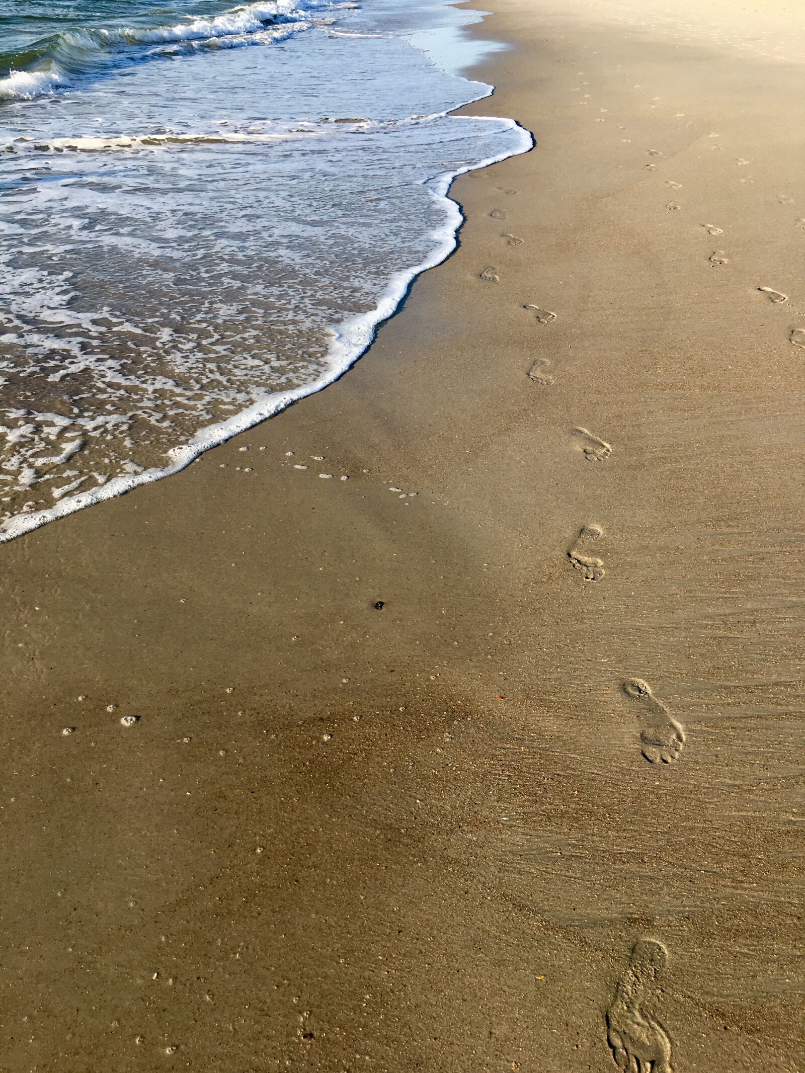 Apple iPhone 6s sample photo. Beach, sand, footprints photography