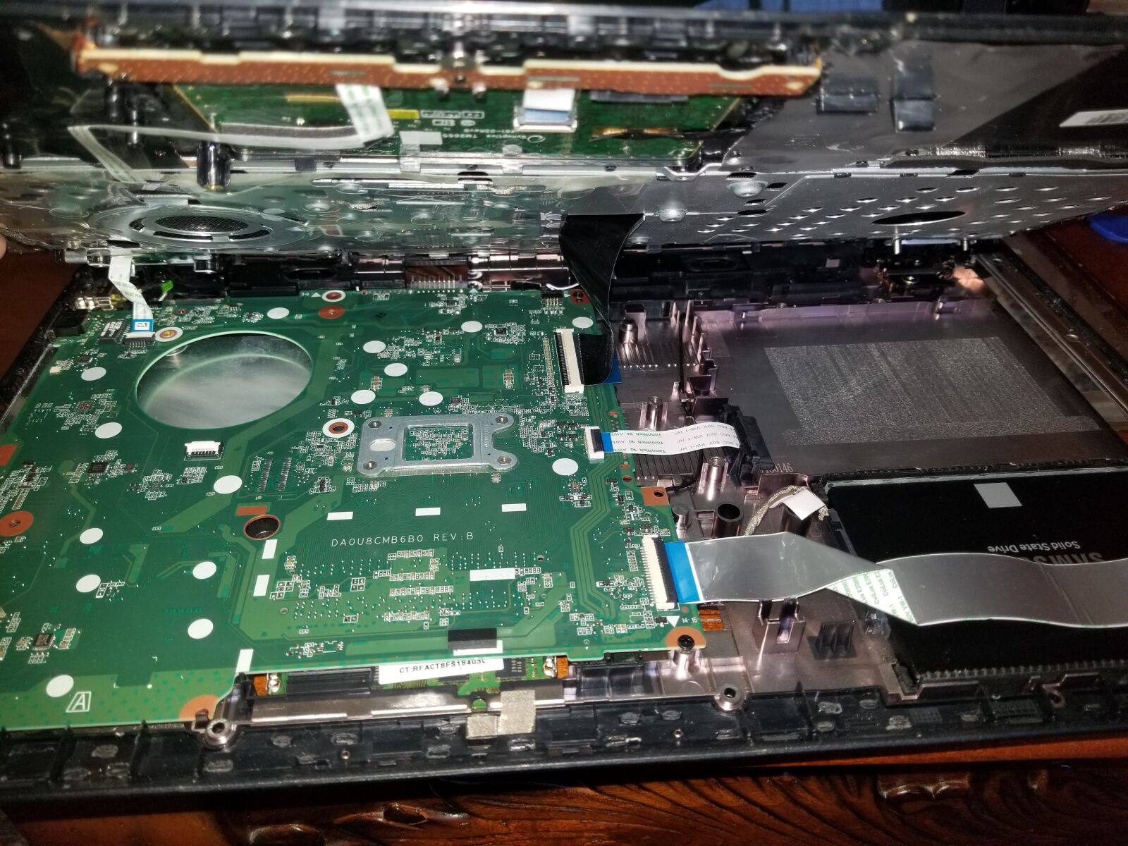 Samsung Galaxy S8+ sample photo. Laptop, circuit, computer photography