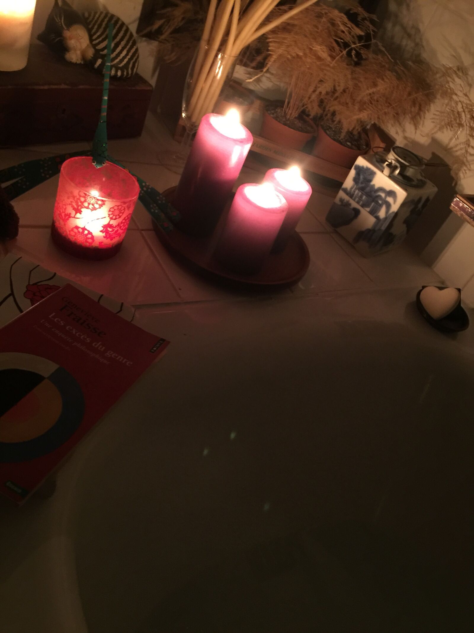iPhone 6 Plus back camera 4.15mm f/2.2 sample photo. Bath, and, candle photography
